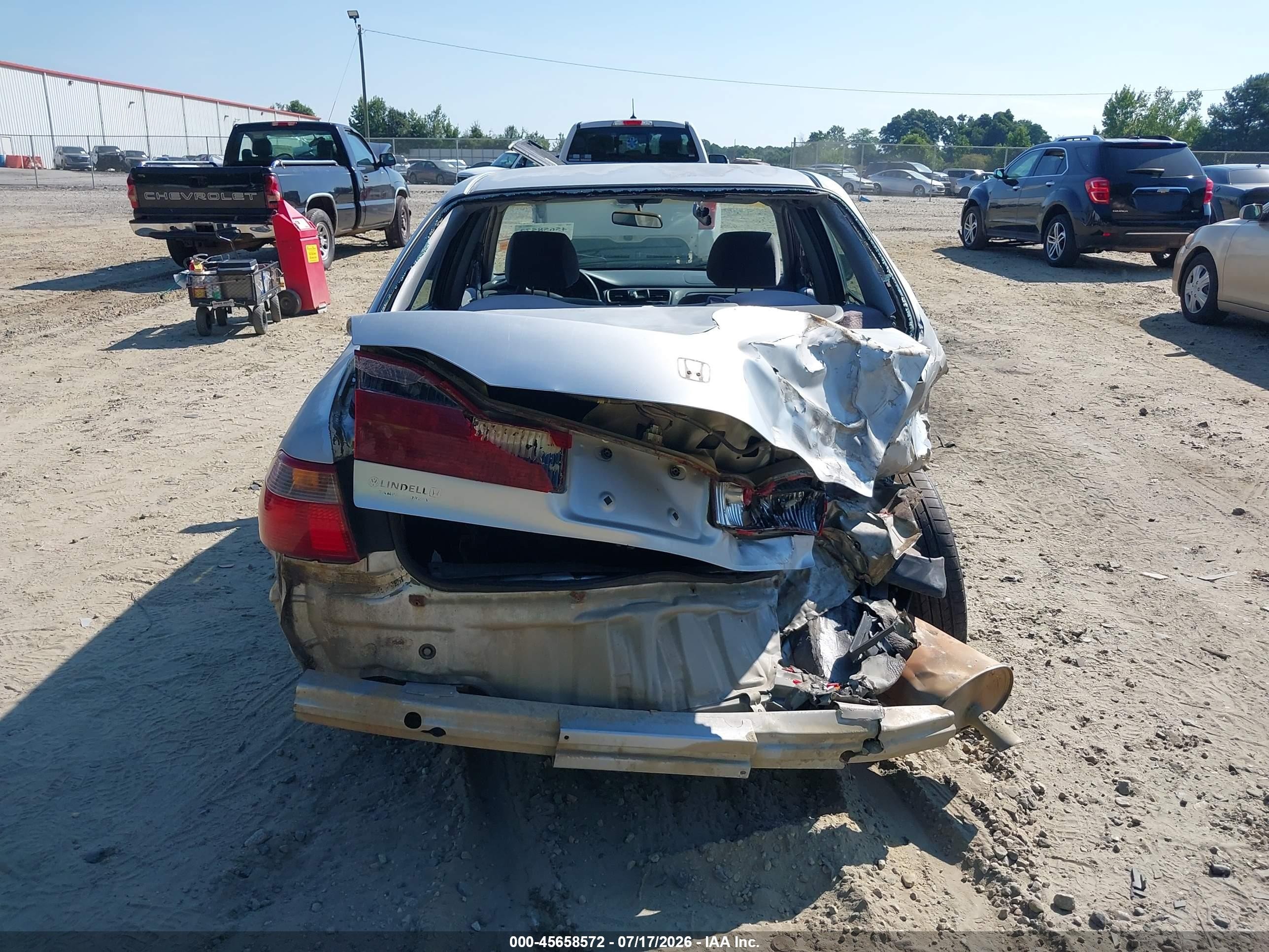 1998 Honda Accord Lx Silver vin: 1HGCG564XWA213820