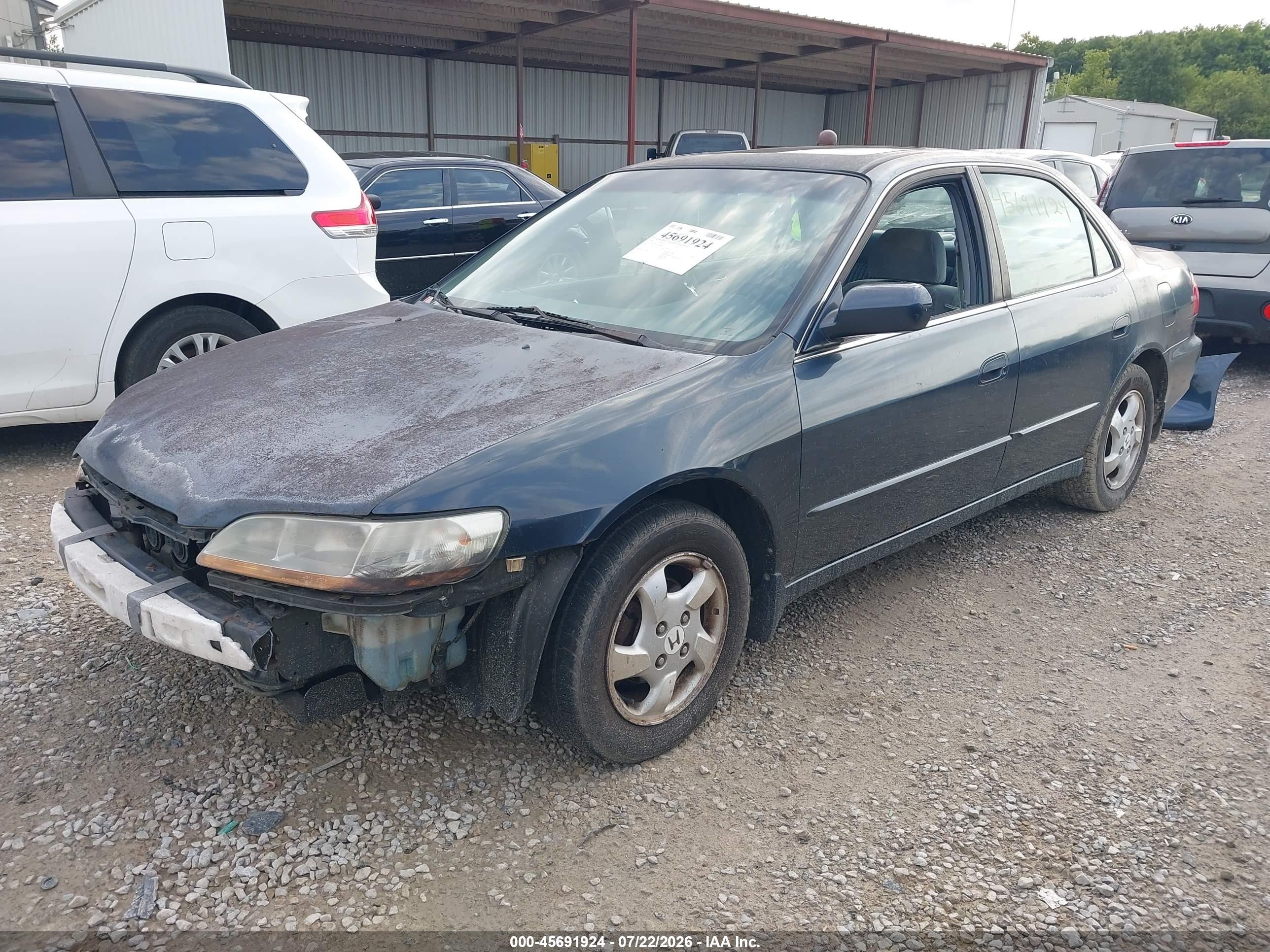 1998 Honda Accord Ex Dark Blue vin: 1HGCG5651WA008055