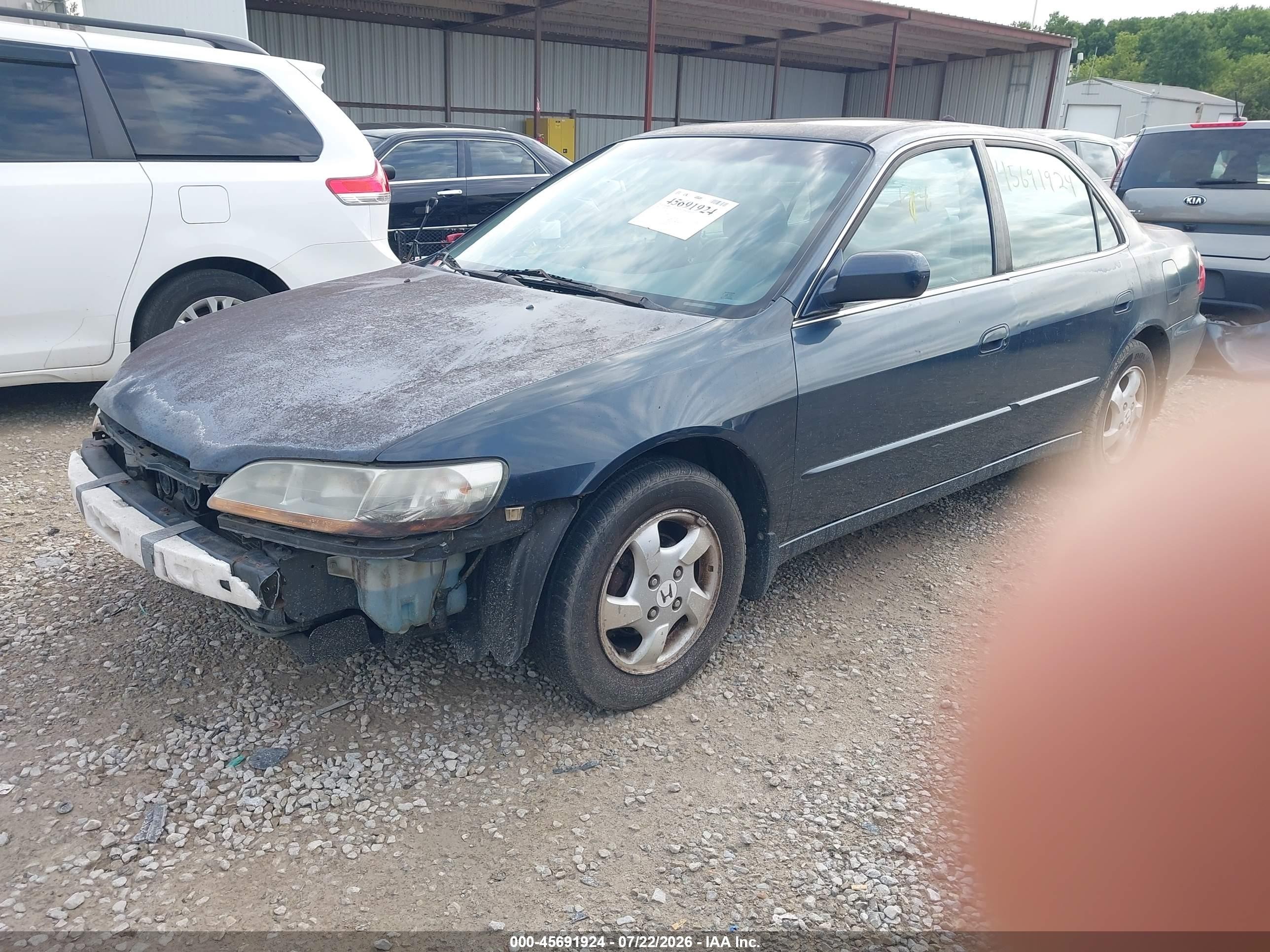 1998 Honda Accord Ex Dark Blue vin: 1HGCG5651WA008055