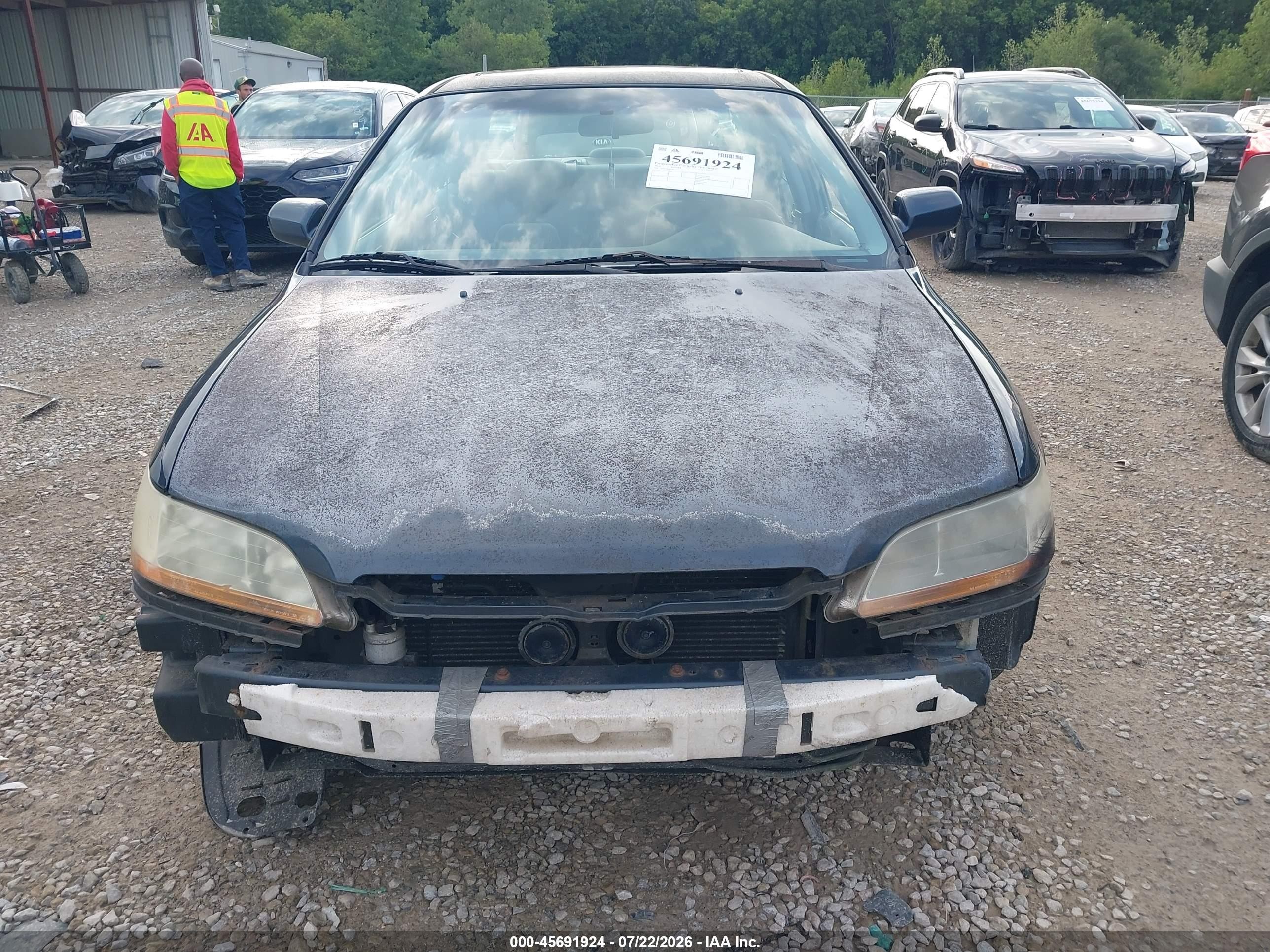 1998 Honda Accord Ex Dark Blue vin: 1HGCG5651WA008055