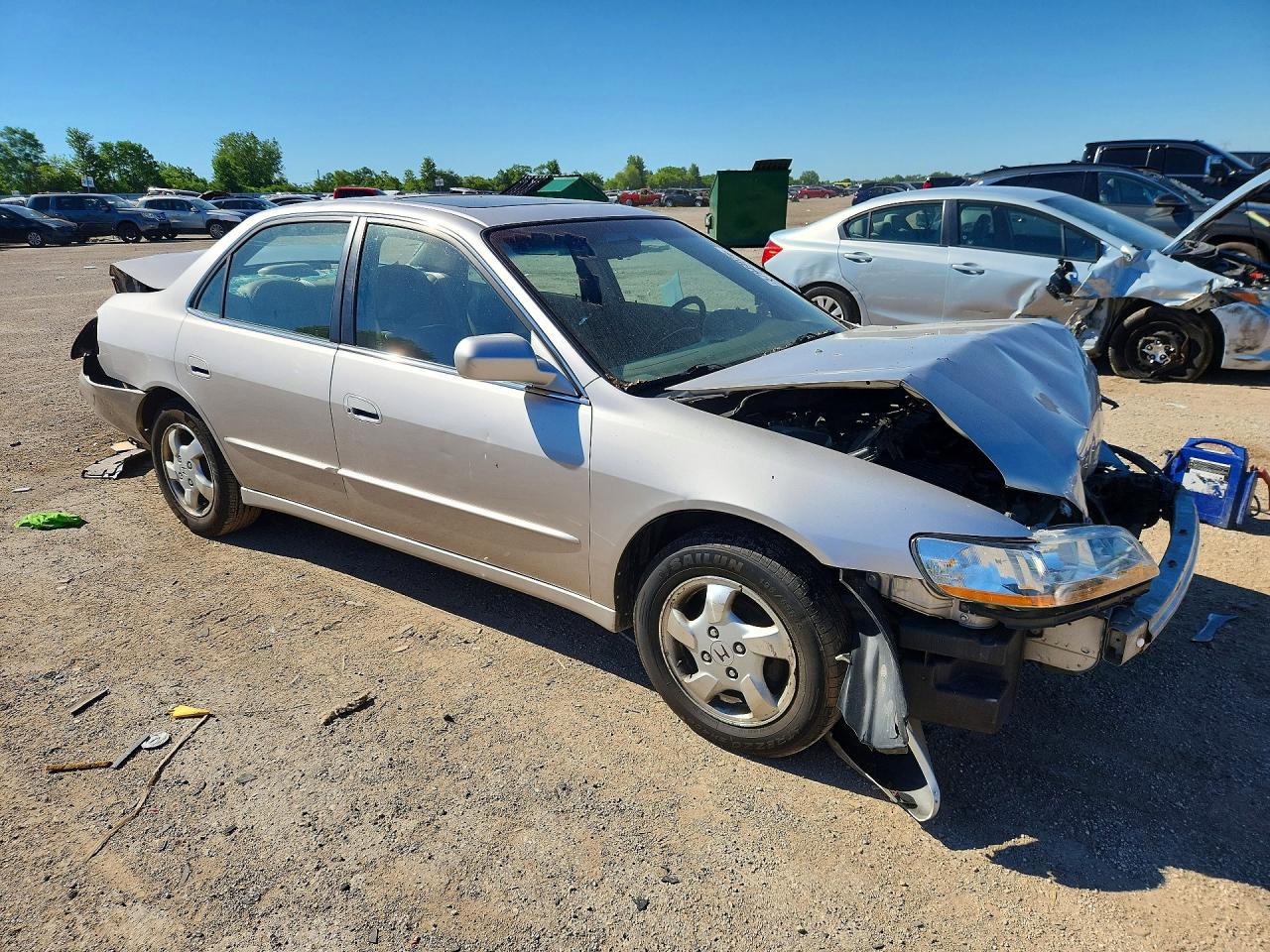 1998 Honda Accord Ex Серебряный vin: 1HGCG5651WA143441