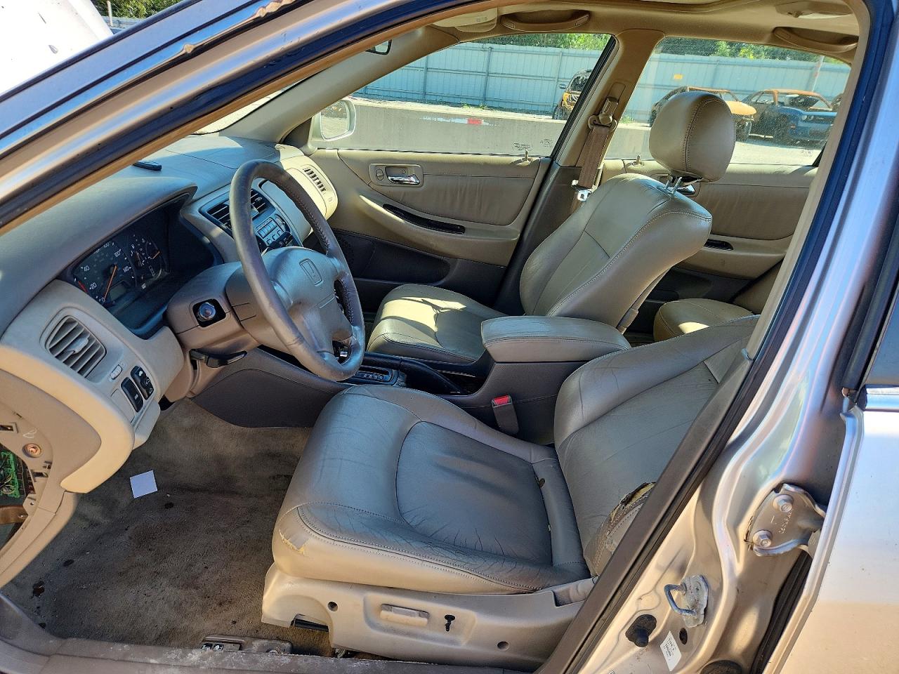 1998 Honda Accord Ex Серебряный vin: 1HGCG5651WA143441