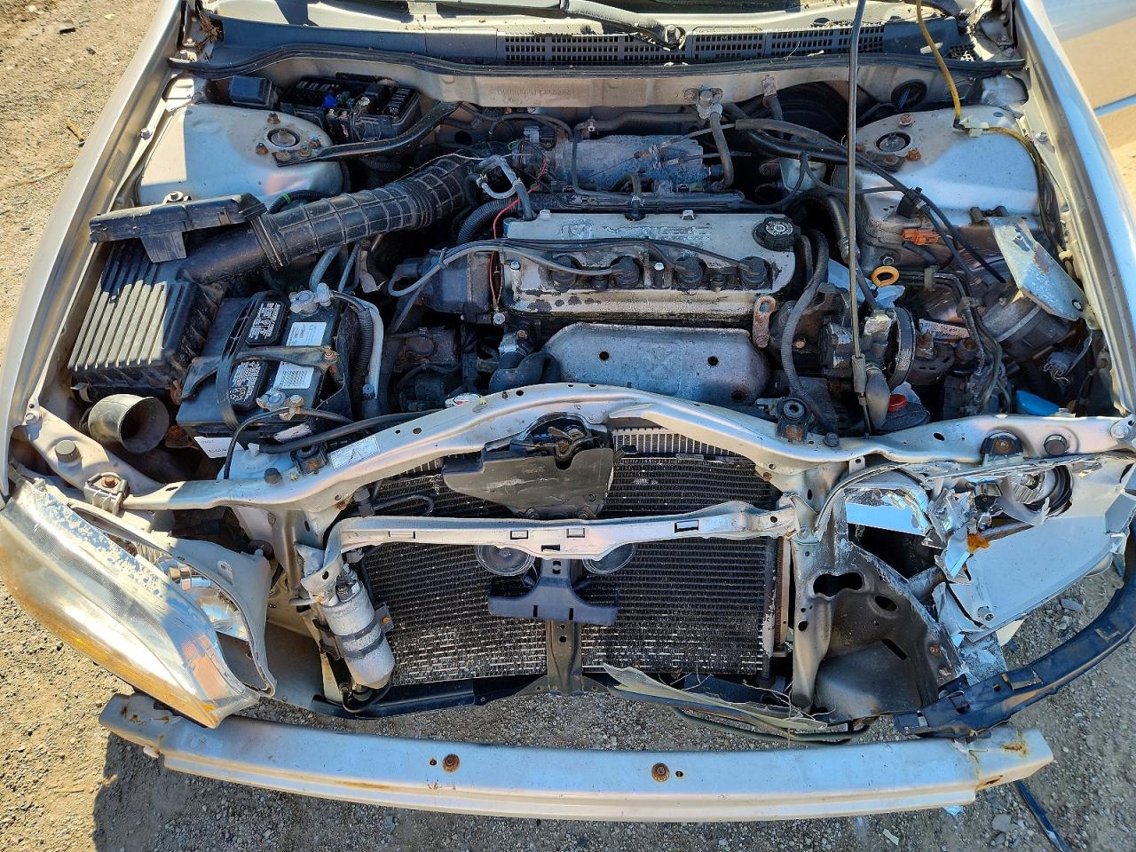 1998 Honda Accord Ex Серебряный vin: 1HGCG5651WA143441