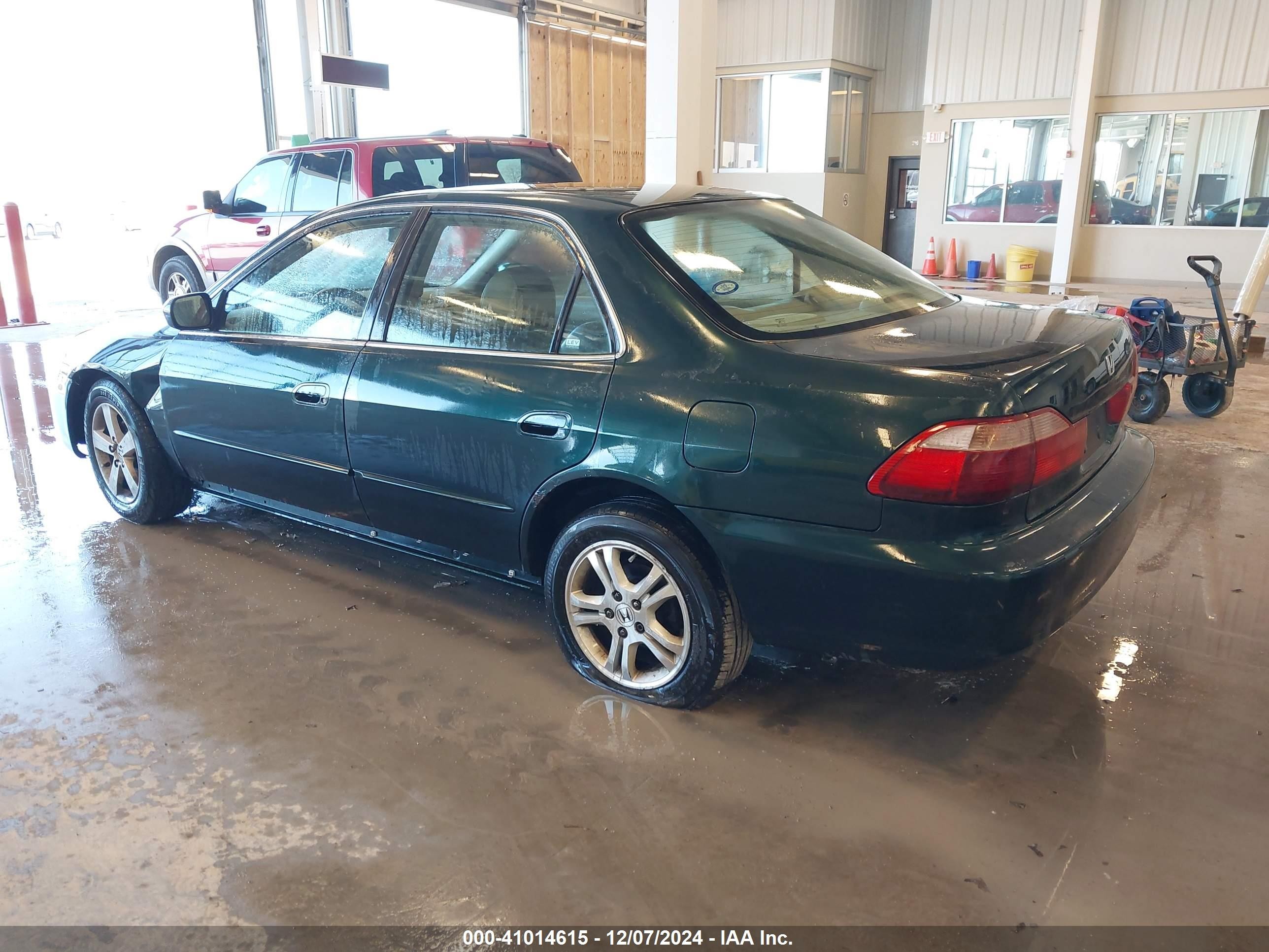 1998 Honda Accord Ex Green vin: 1HGCG5652WA050816