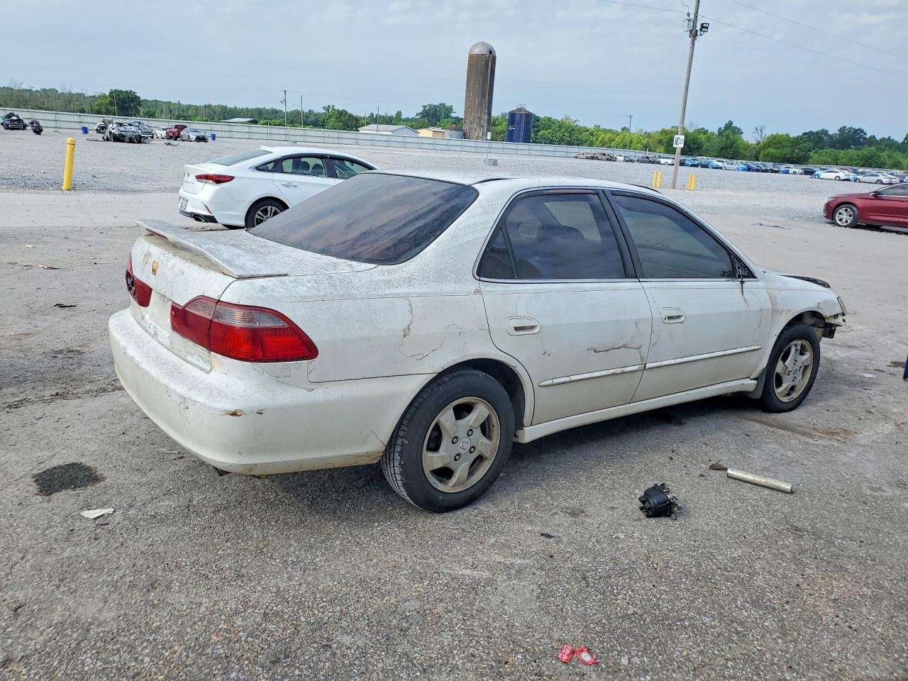 1998 Honda Accord Ex Белый vin: 1HGCG5652WA241278