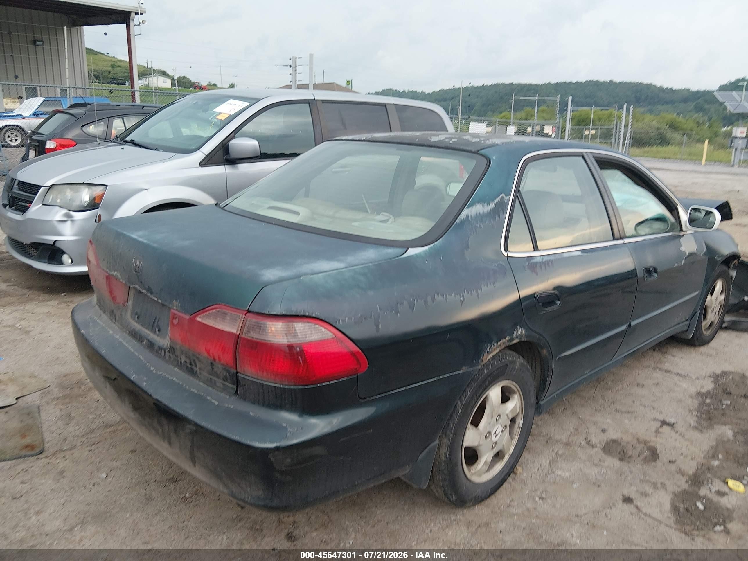 1998 Honda Accord Ex Green vin: 1HGCG5652WA260428