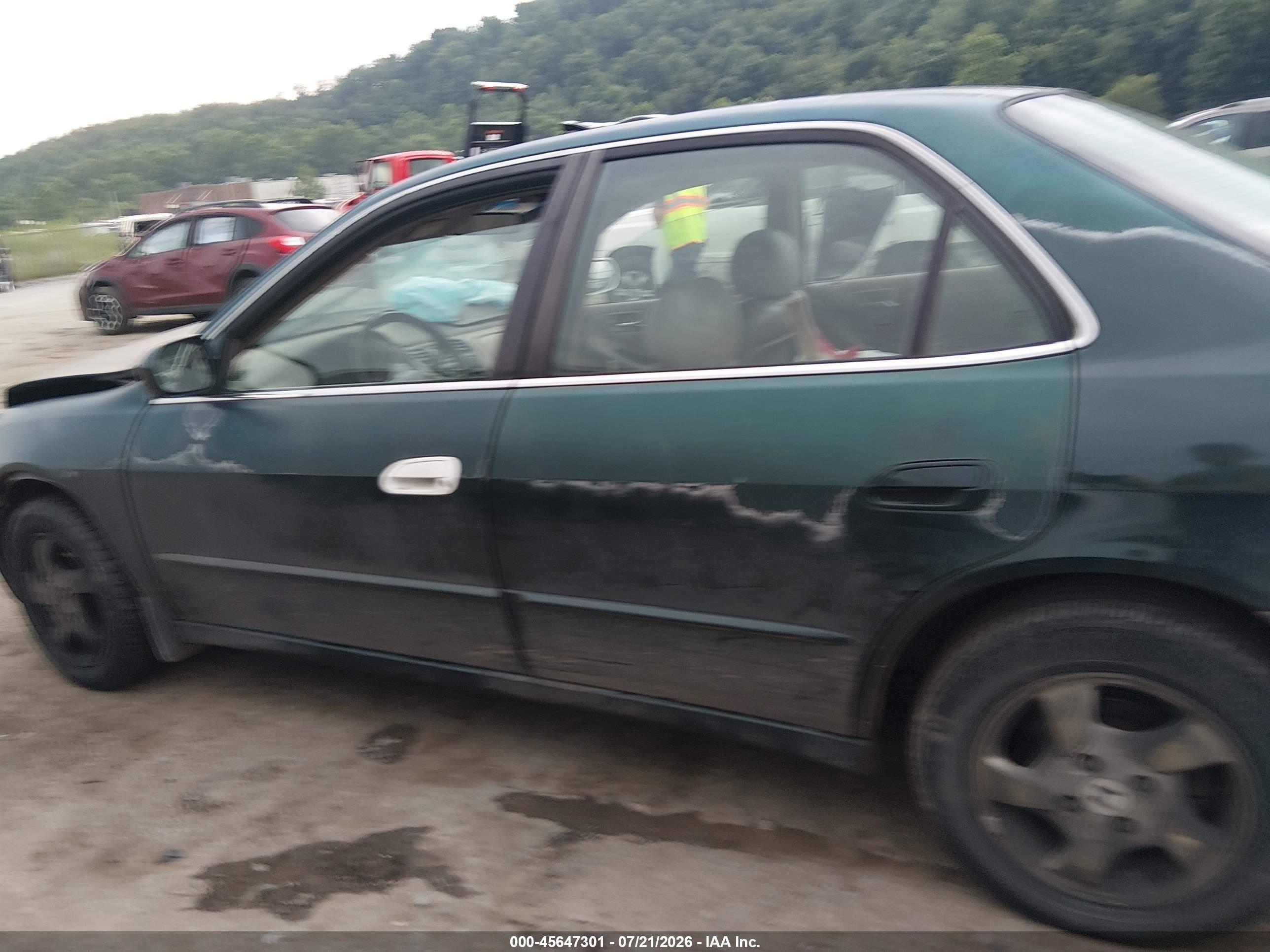 1998 Honda Accord Ex Green vin: 1HGCG5652WA260428