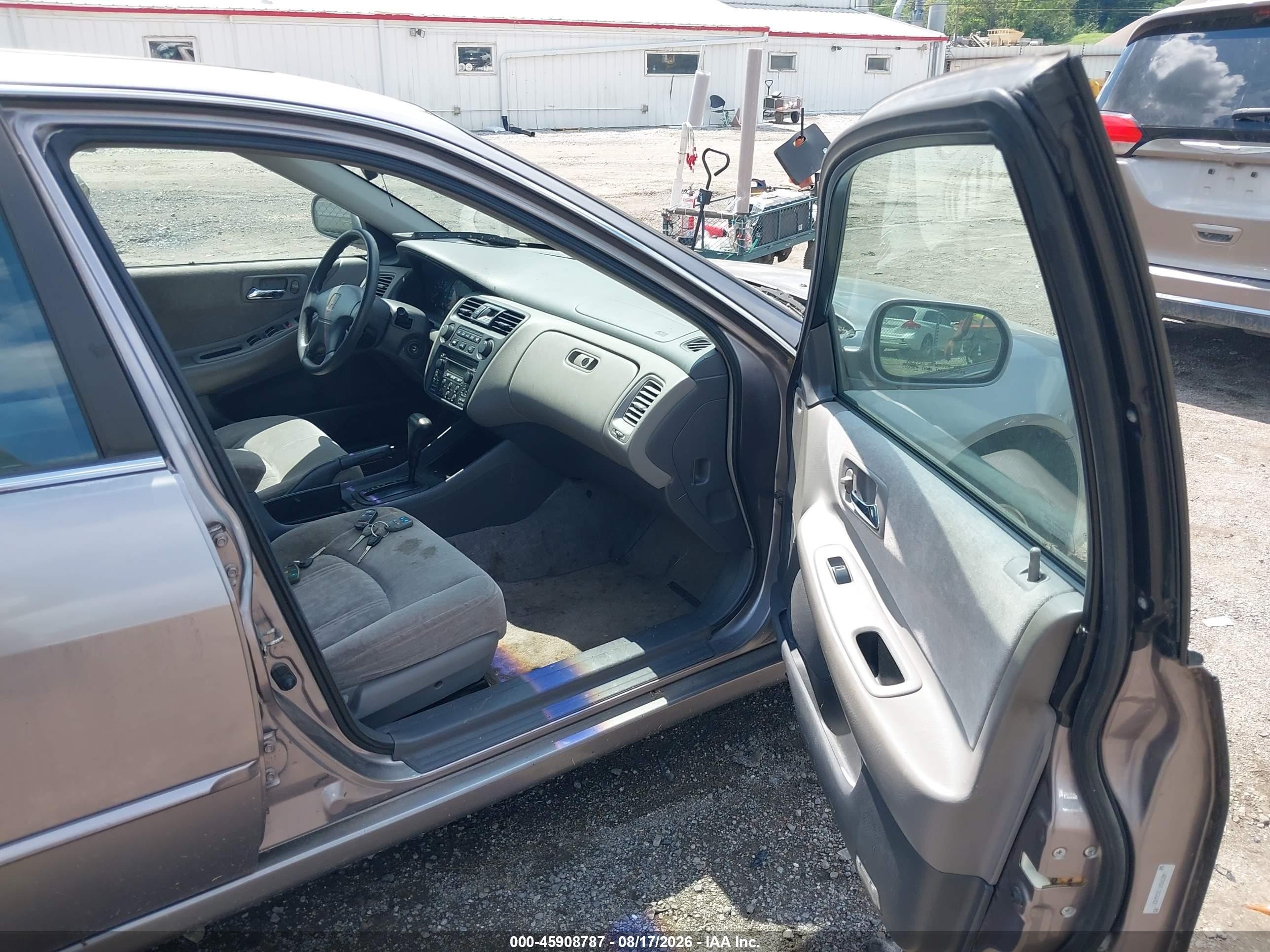 2000 Honda Accord 2.3 Ex Tan vin: 1HGCG5652YA049250