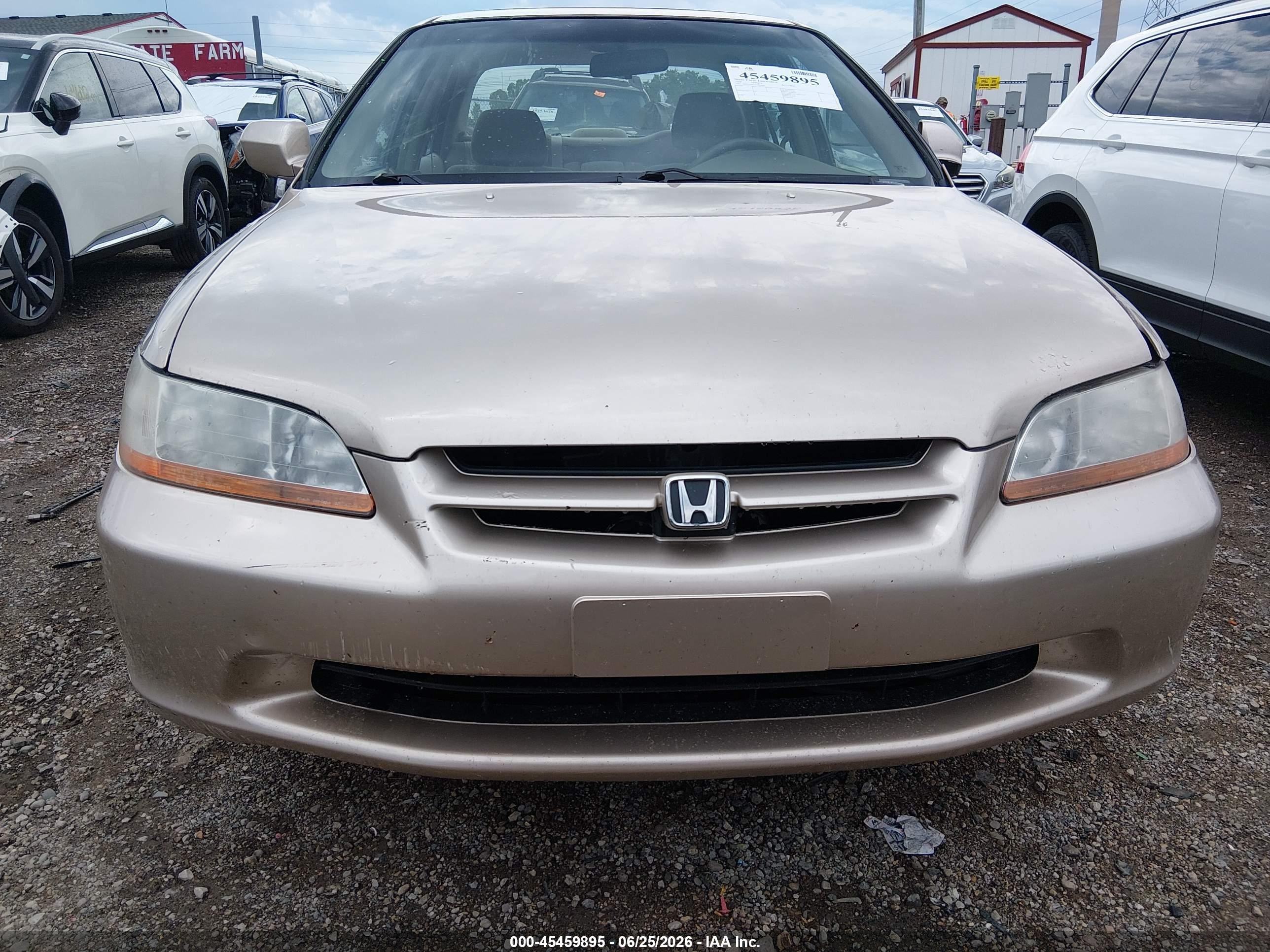 2000 Honda Accord 2.3 Ex Gold vin: 1HGCG5652YA125839