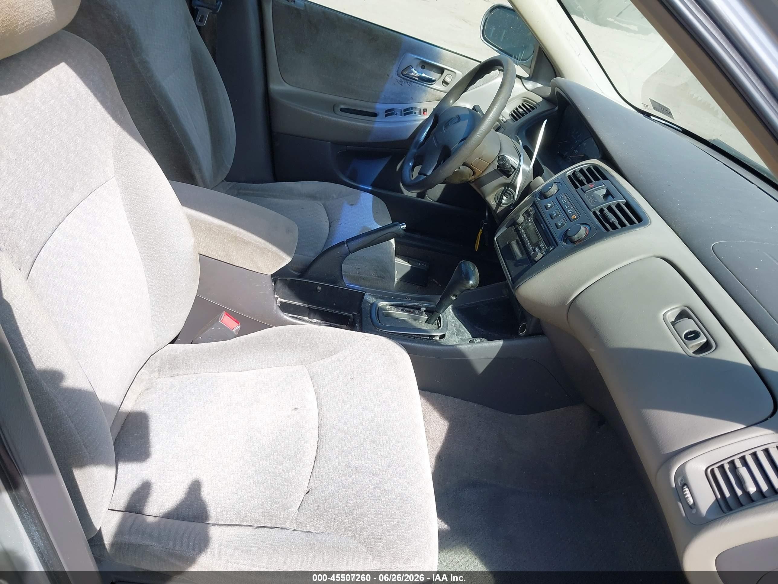 2001 Honda Accord 2.3 Lx Белый vin: 1HGCG56531A107808