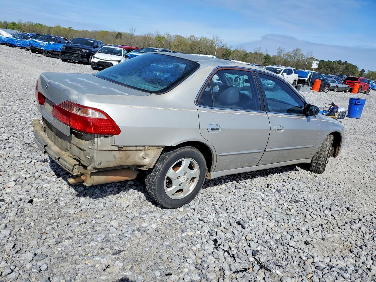 1998 Honda Accord Ex Cream vin: 1HGCG5653WA264908