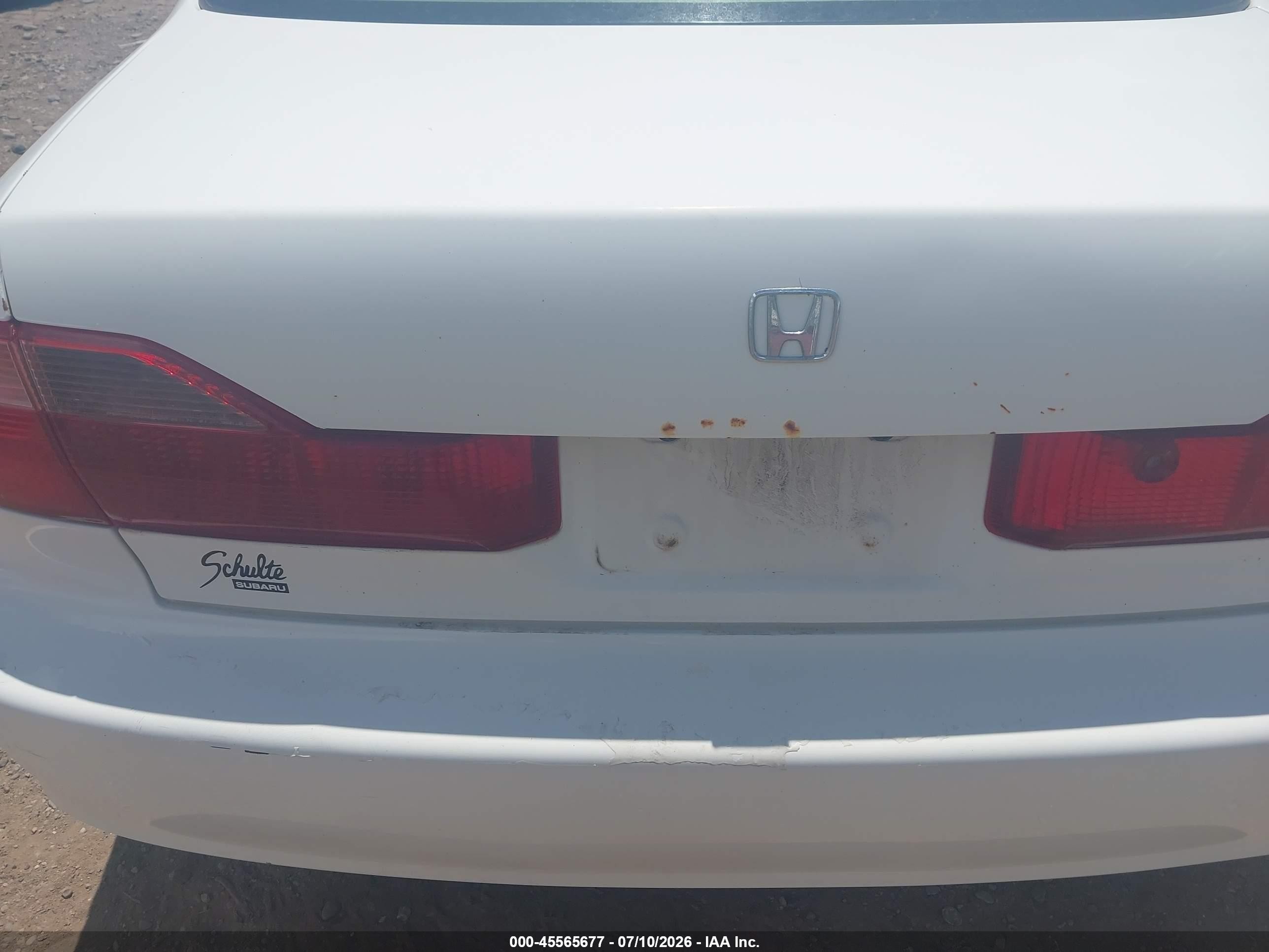 1998 Honda Accord Ex White vin: 1HGCG5654WA005814