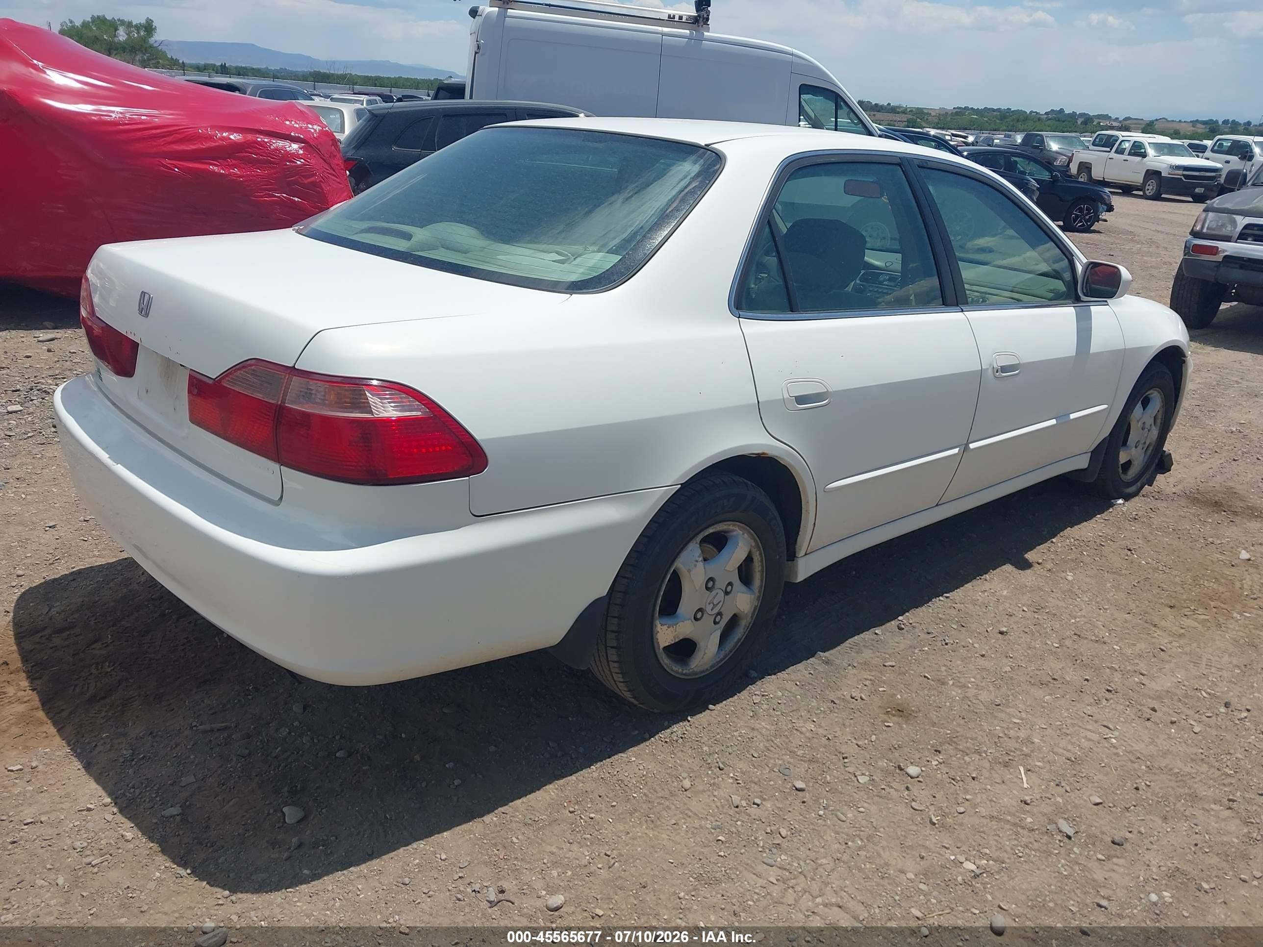 1998 Honda Accord Ex White vin: 1HGCG5654WA005814