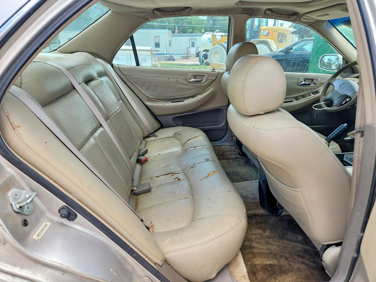 1998 Honda Accord Ex Silver vin: 1HGCG5655WA183098