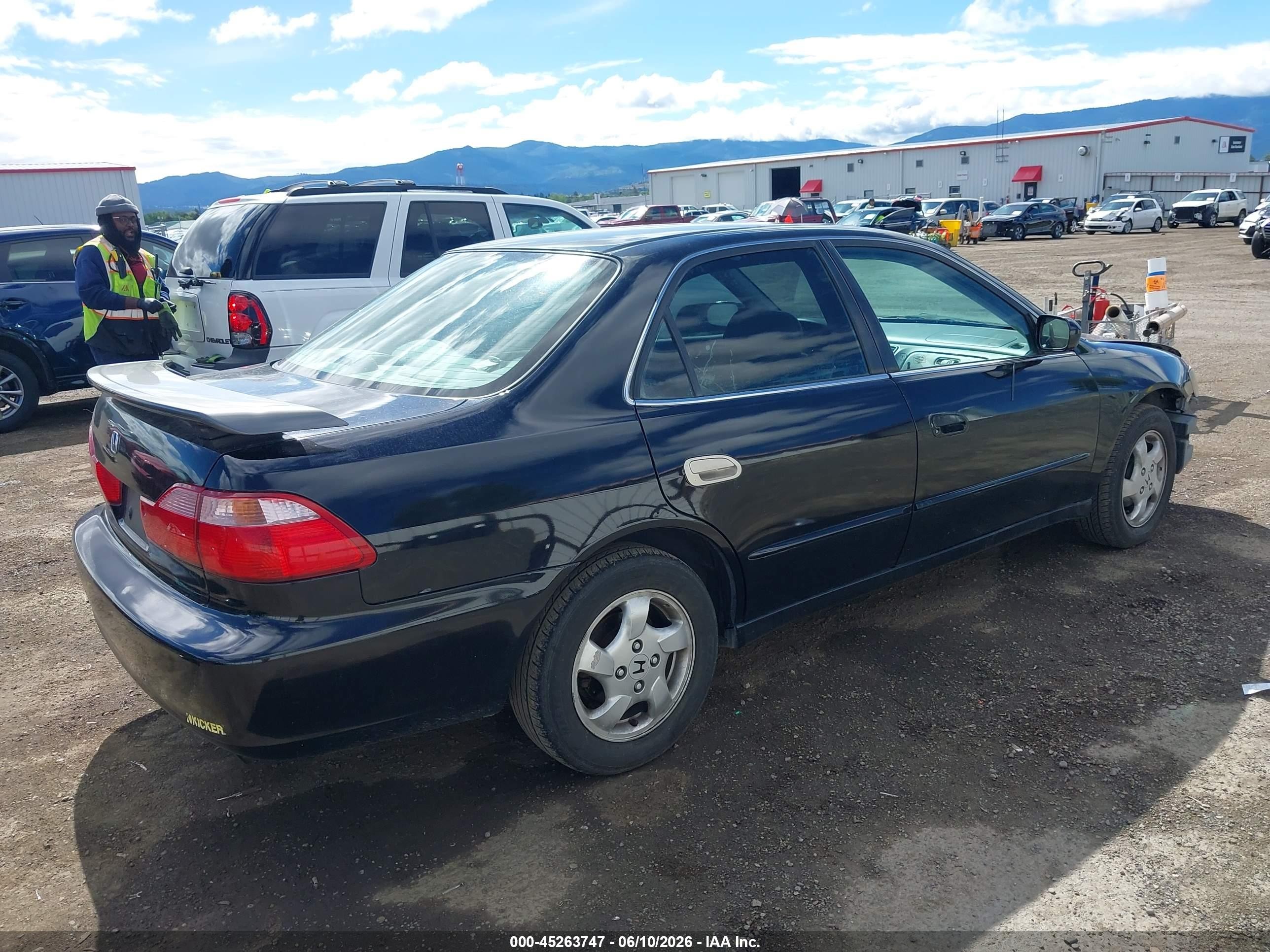 1998 Honda Accord Ex Black vin: 1HGCG5655WA265588