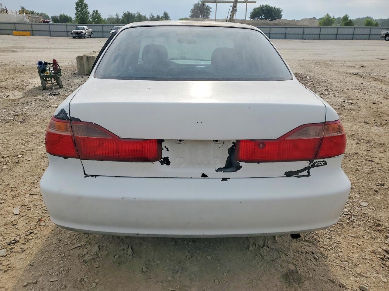 1999 Honda Accord Ex White vin: 1HGCG5655XA125185