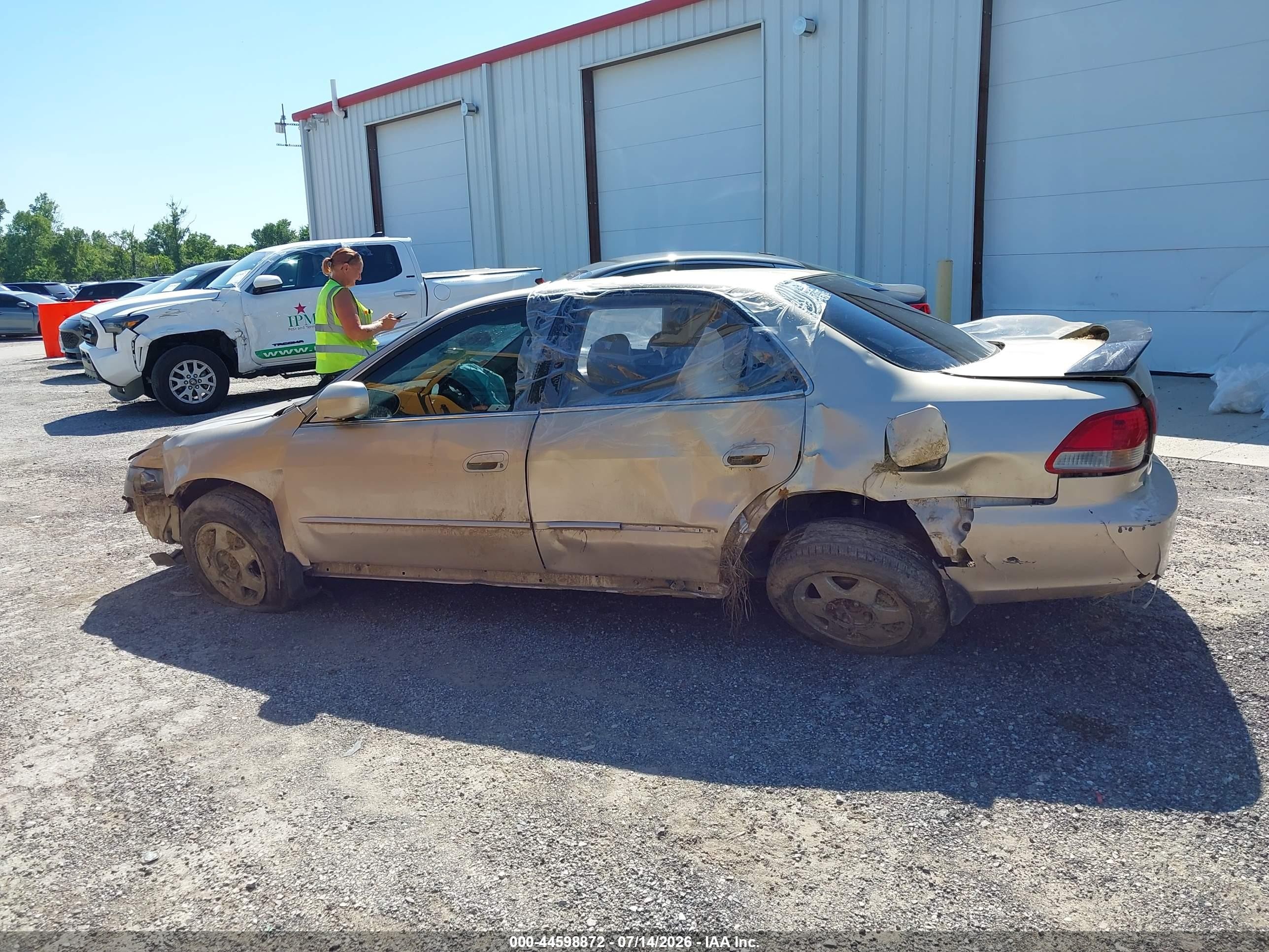 2002 Honda Accord 2.3 Lx Gold vin: 1HGCG56572A158715