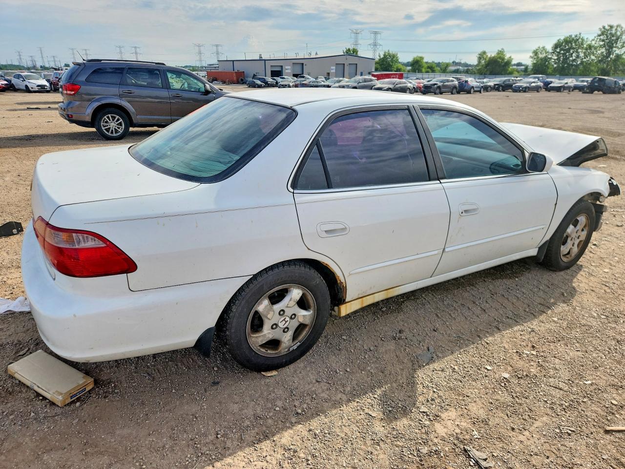 1998 Honda Accord Ex White vin: 1HGCG5657WA041769