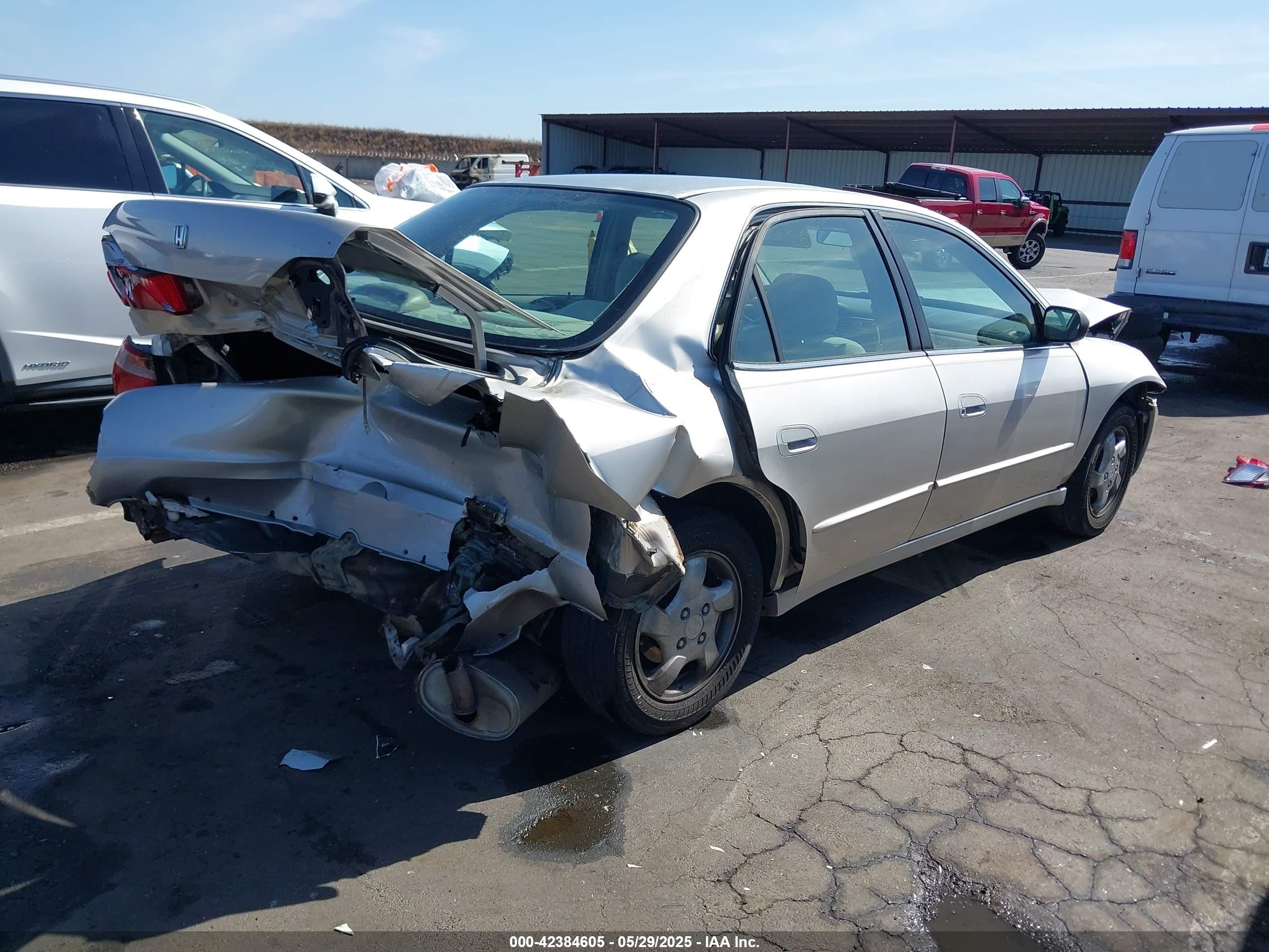 1998 Honda Accord Ex Silver vin: 1HGCG5657WA268931