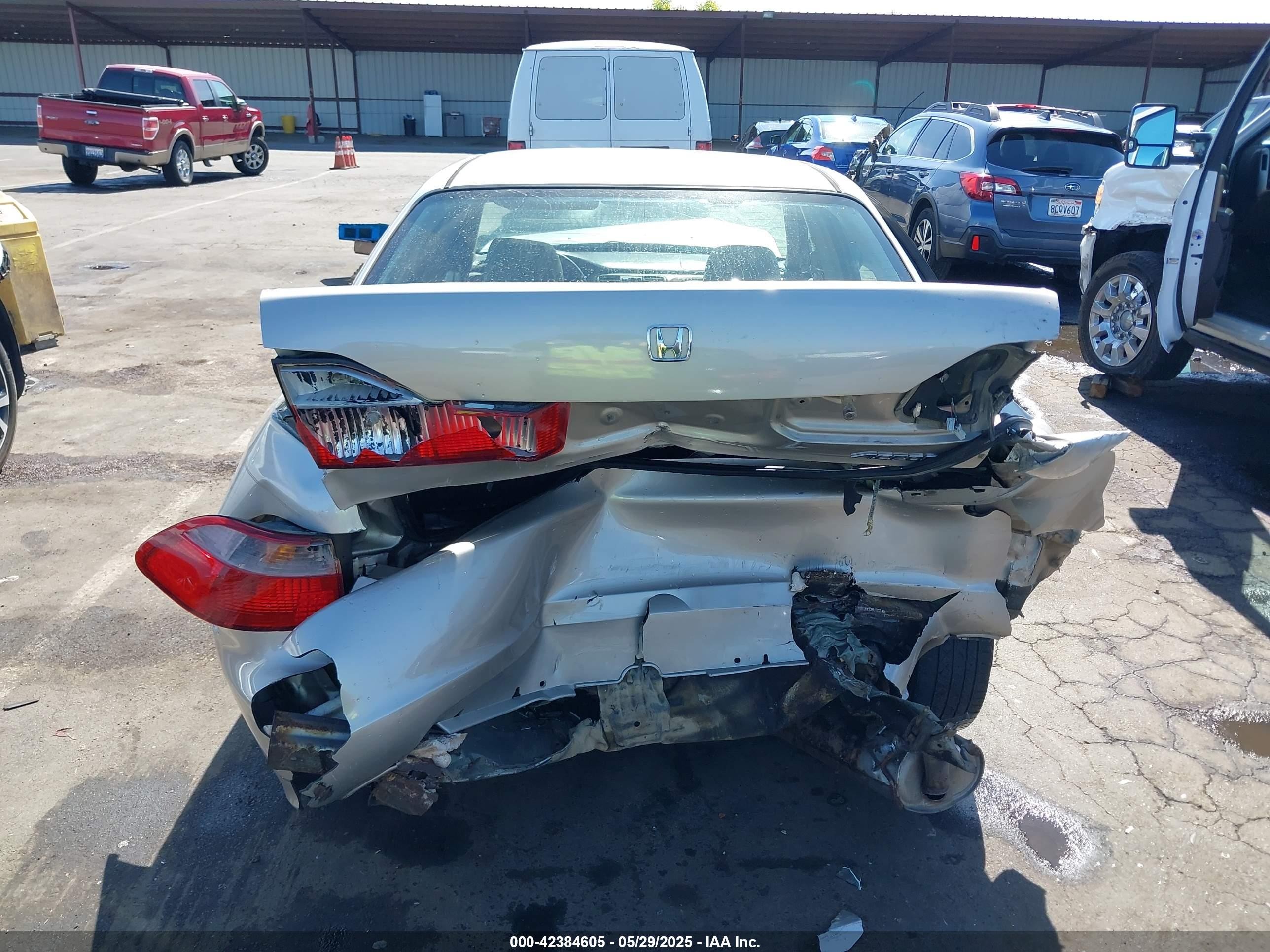 1998 Honda Accord Ex Silver vin: 1HGCG5657WA268931