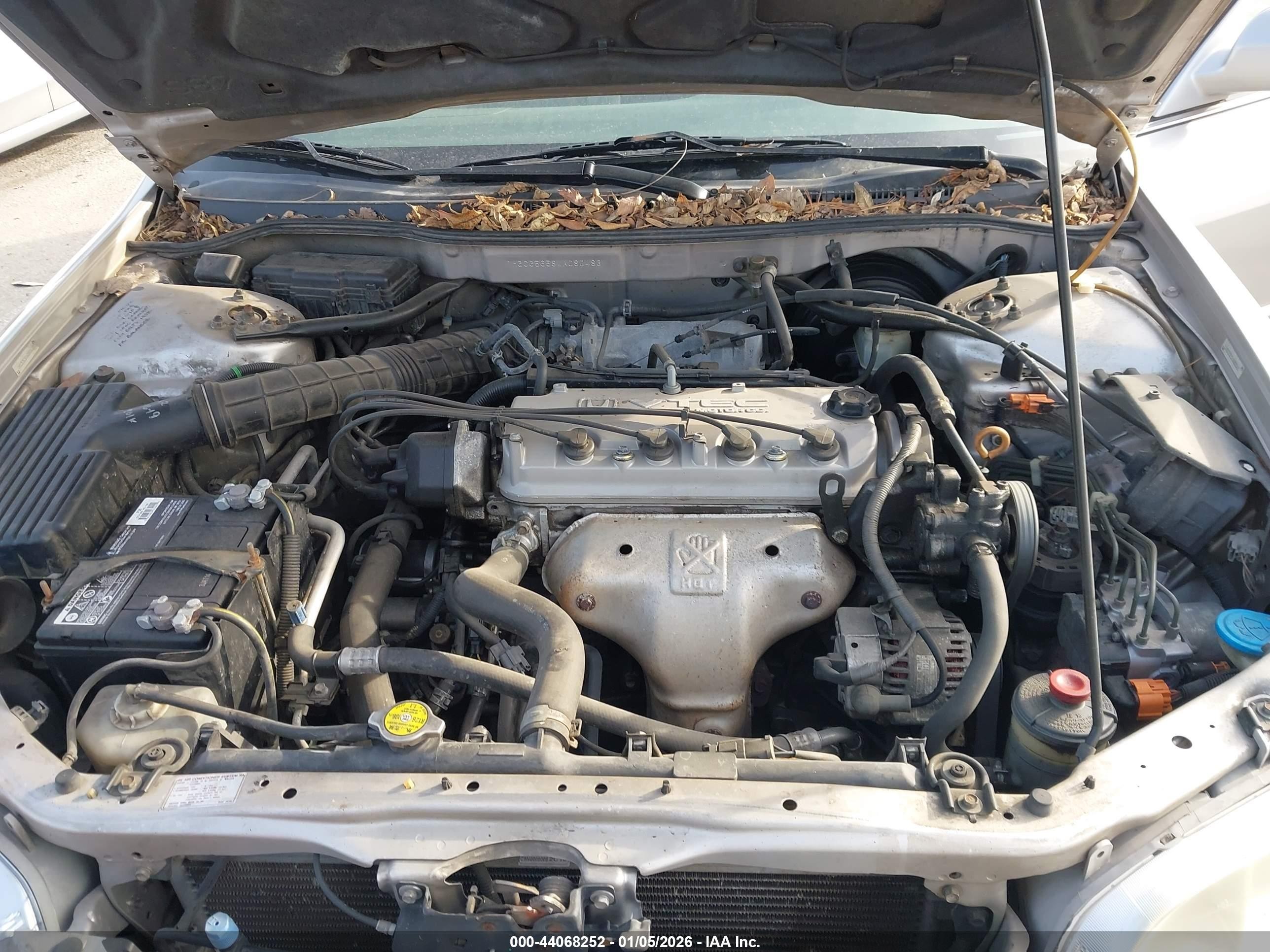 1998 Honda Accord Ex Silver vin: 1HGCG5658WA080483