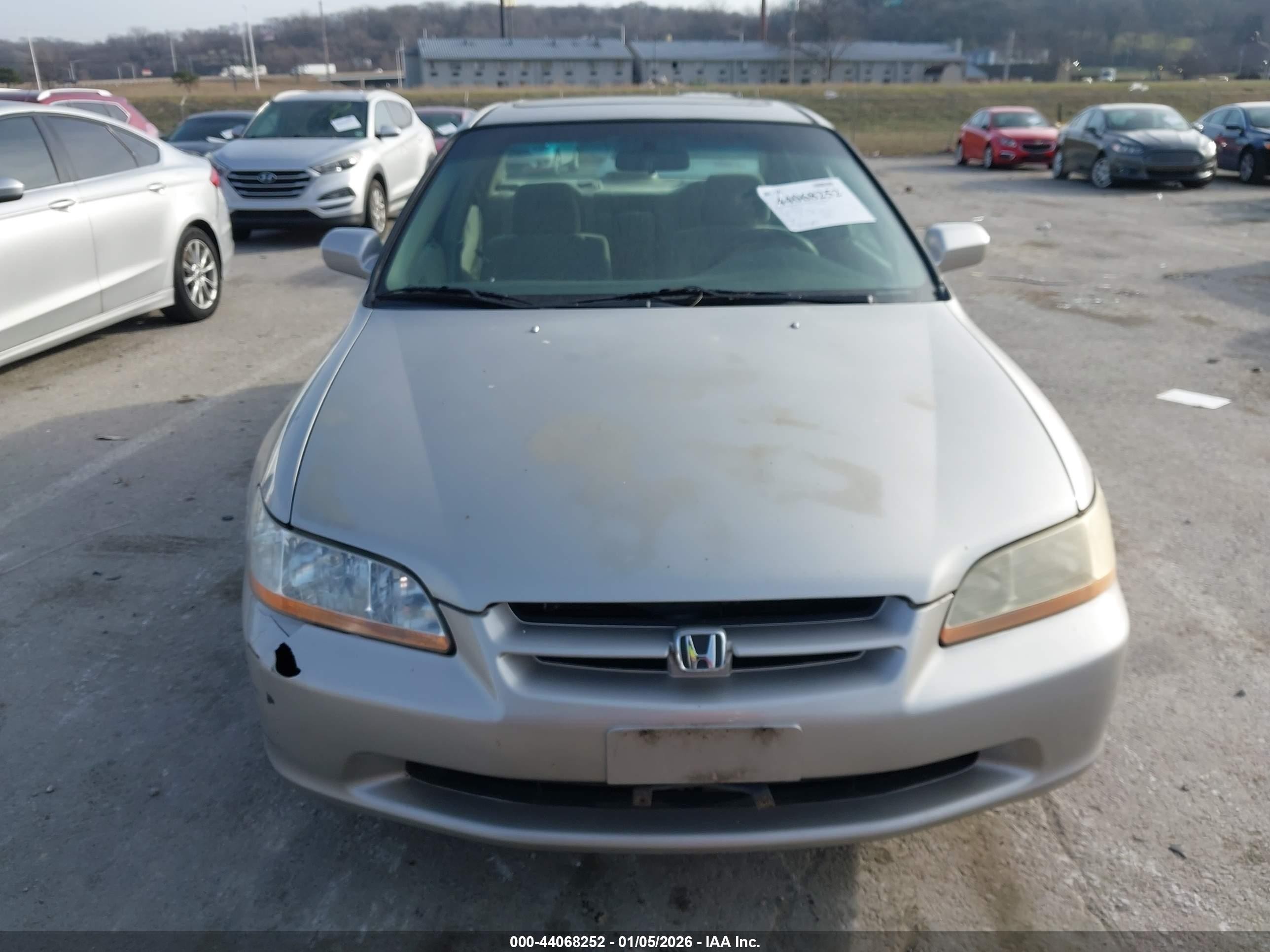 1998 Honda Accord Ex Silver vin: 1HGCG5658WA080483