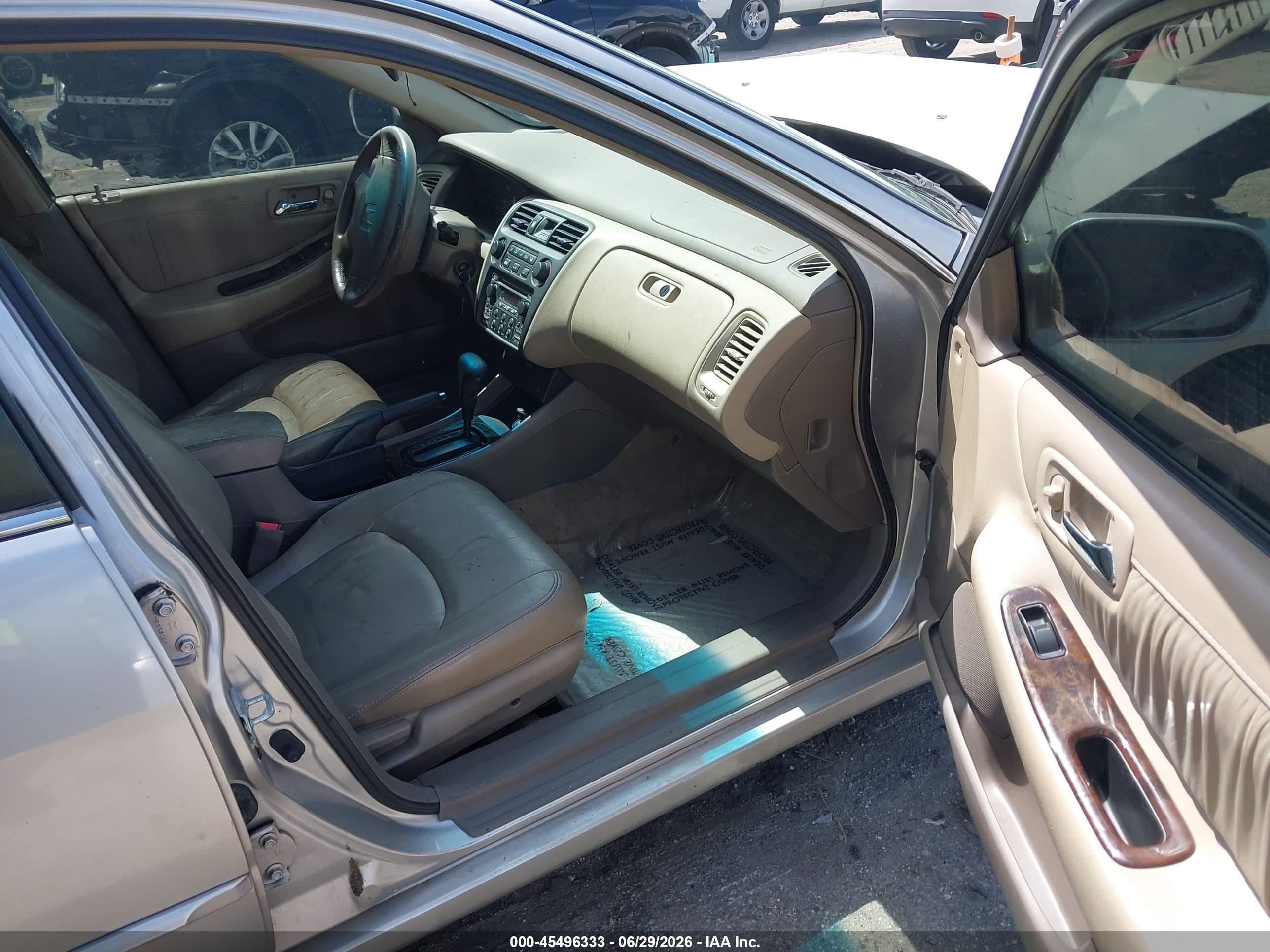1998 Honda Accord Ex Silver vin: 1HGCG5658WA188778