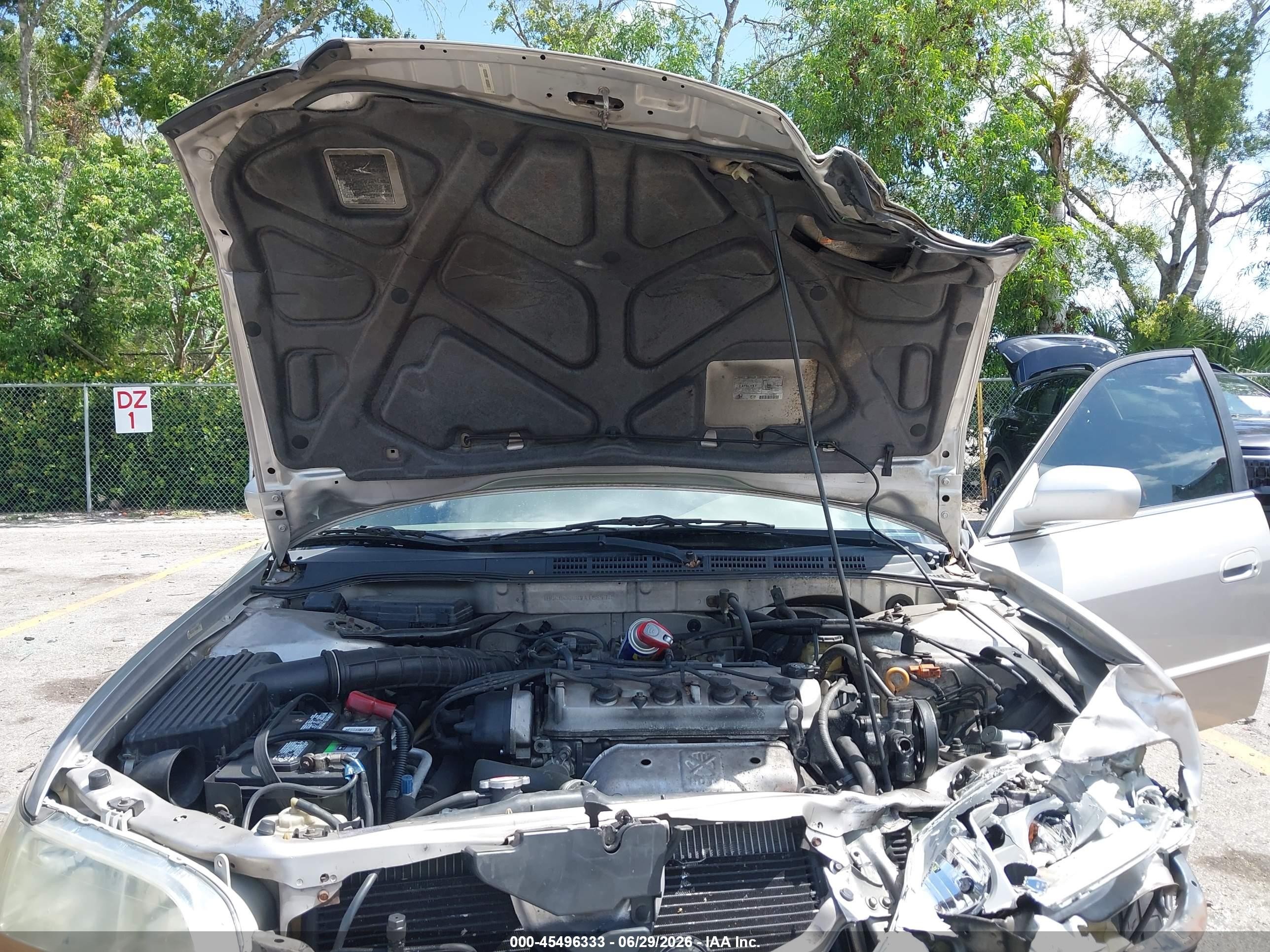 1998 Honda Accord Ex Silver vin: 1HGCG5658WA188778