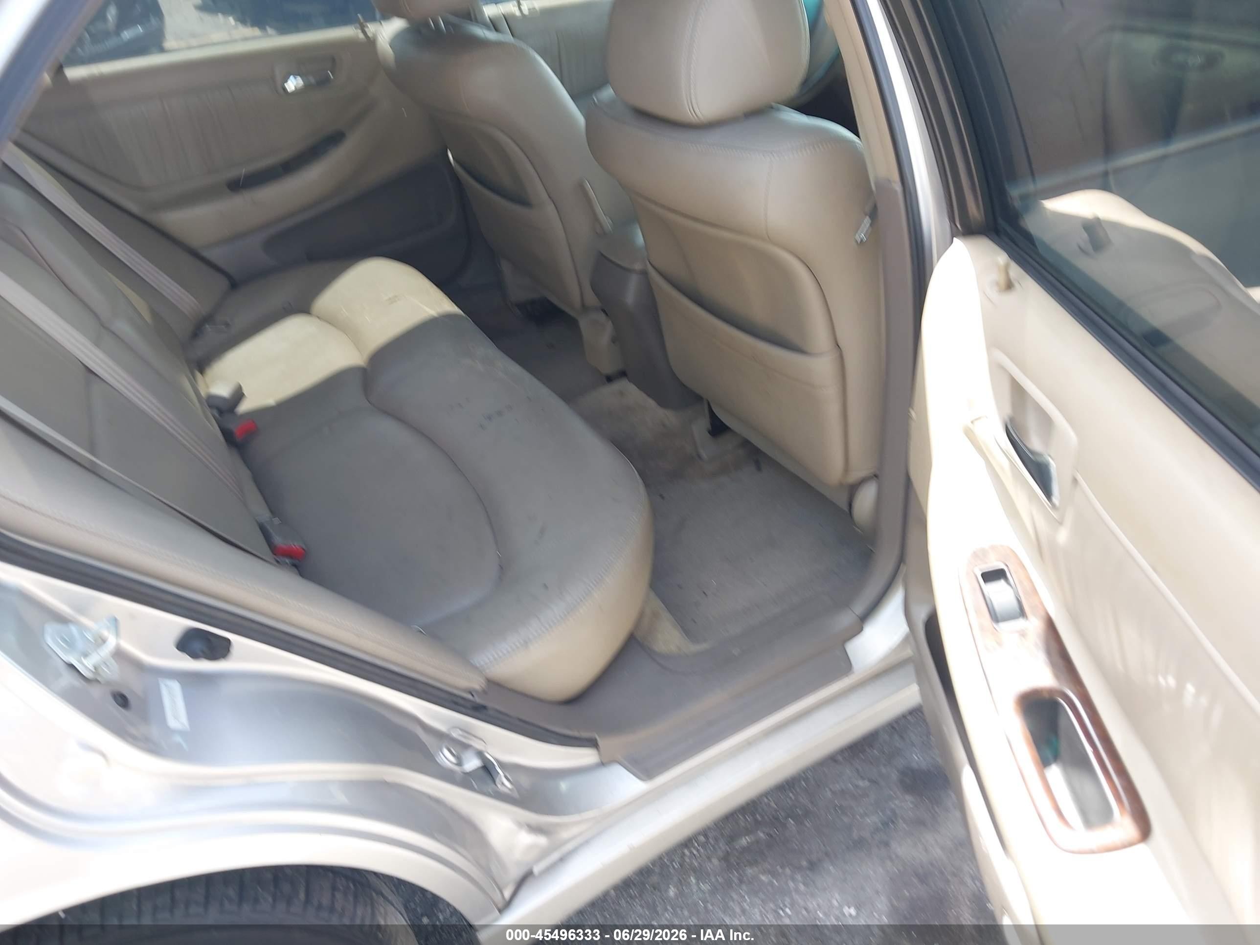 1998 Honda Accord Ex Silver vin: 1HGCG5658WA188778