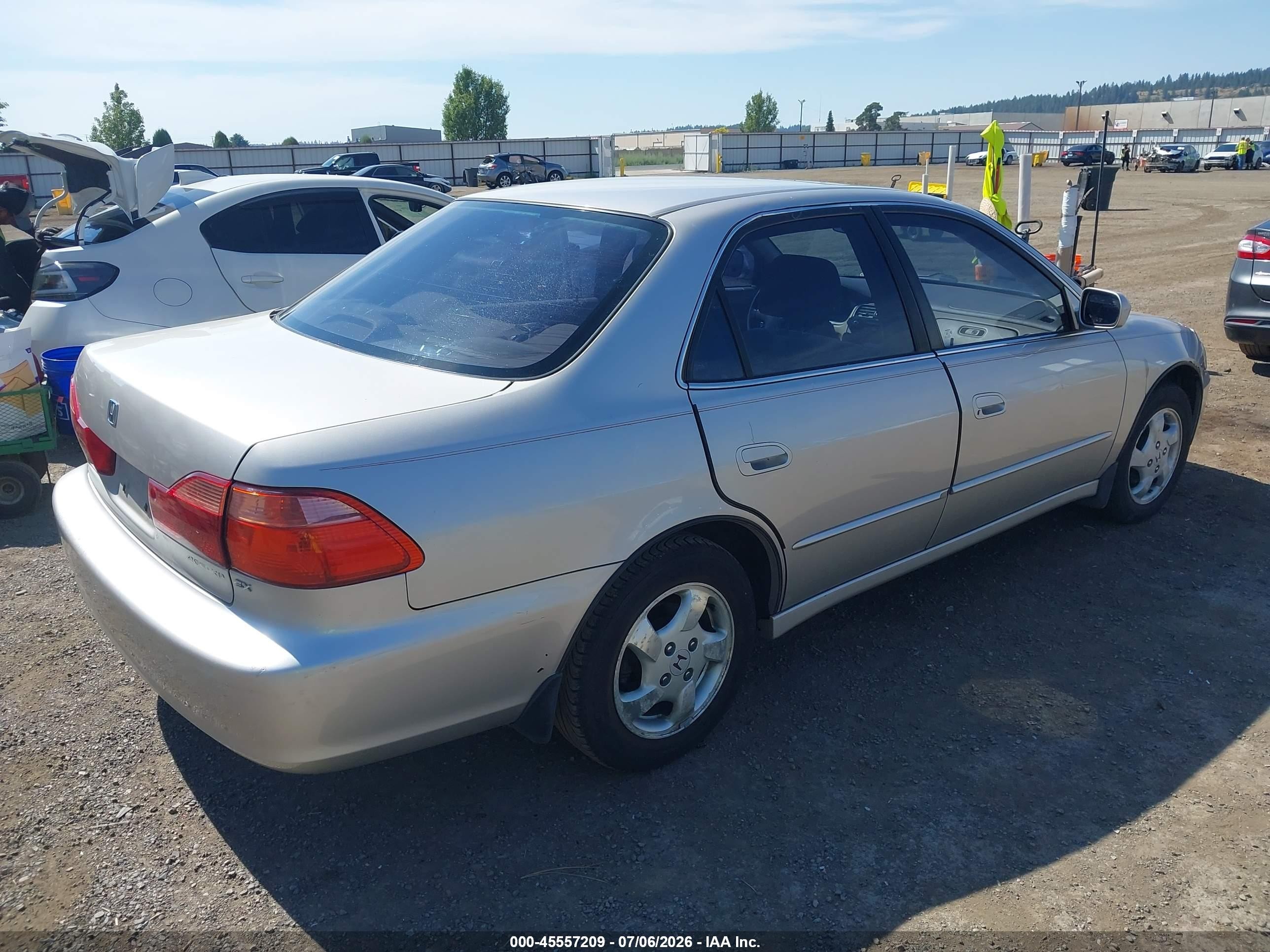 1999 Honda Accord Ex Серебряный vin: 1HGCG5658XA003291