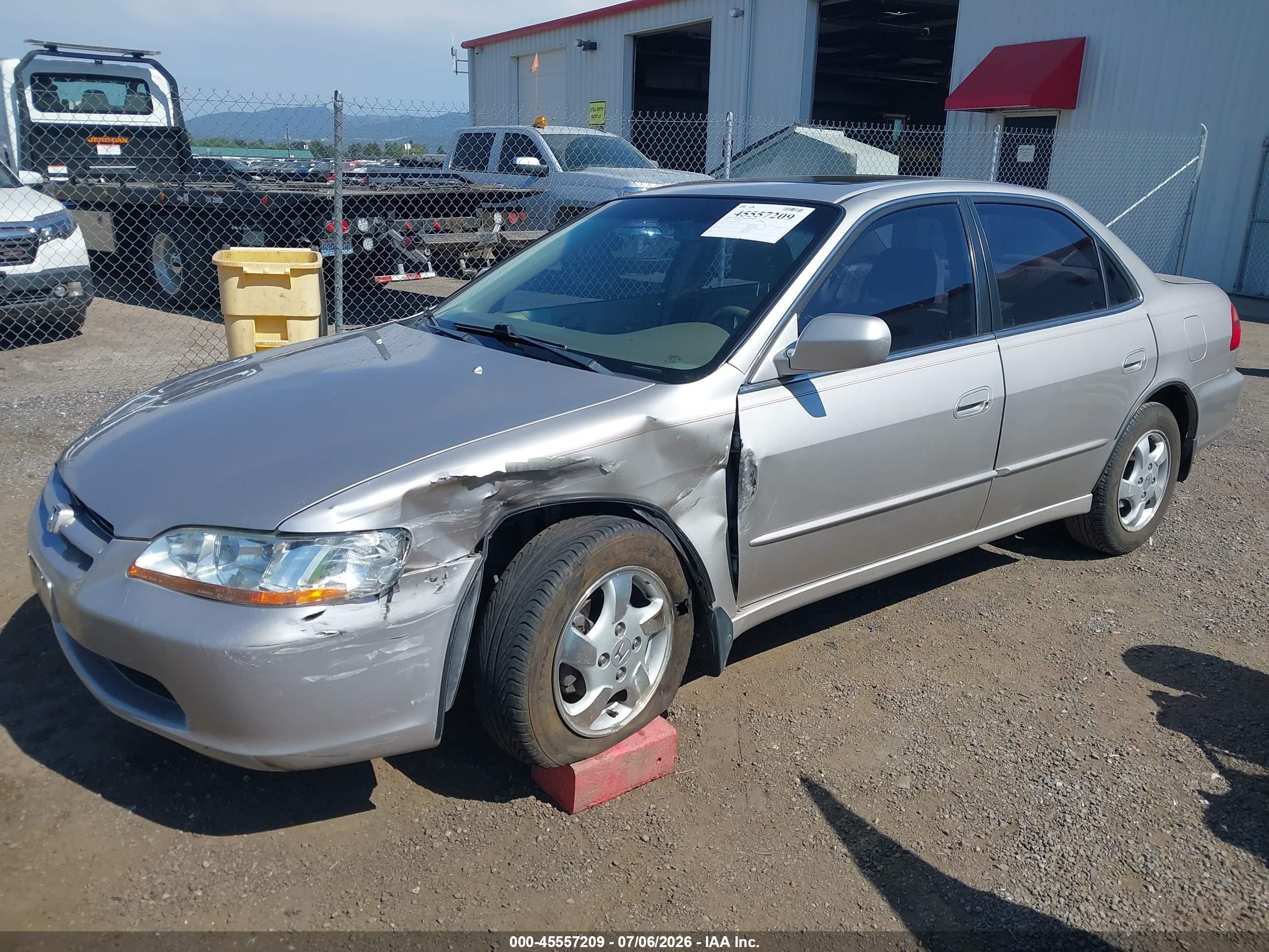 1999 Honda Accord Ex Серебряный vin: 1HGCG5658XA003291