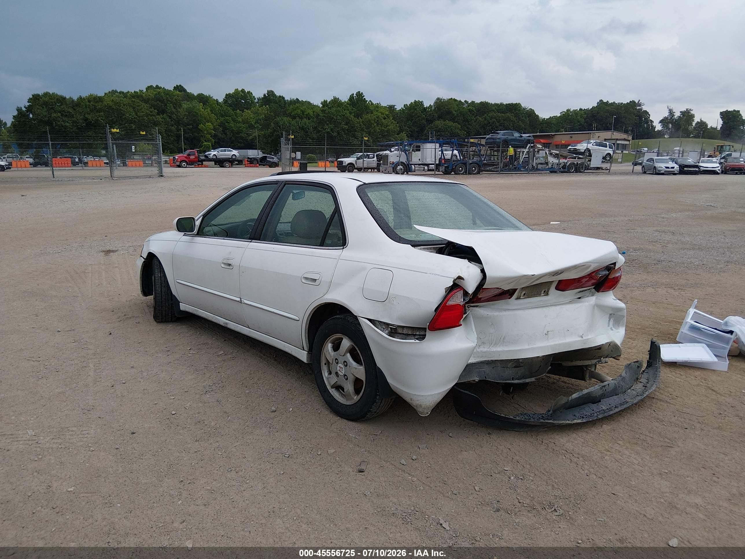 1998 Honda Accord Ex White vin: 1HGCG5659WA265058