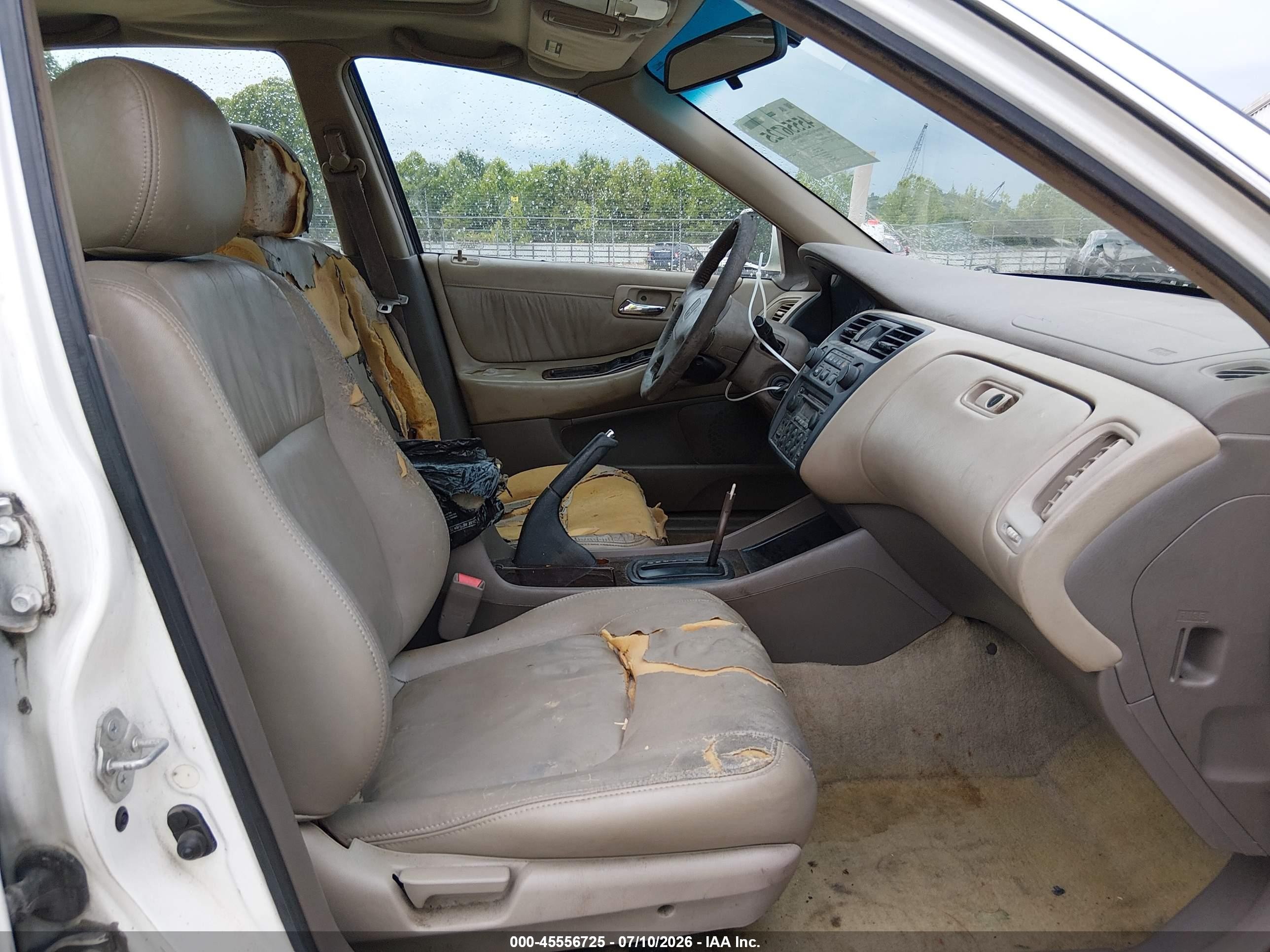 1998 Honda Accord Ex White vin: 1HGCG5659WA265058