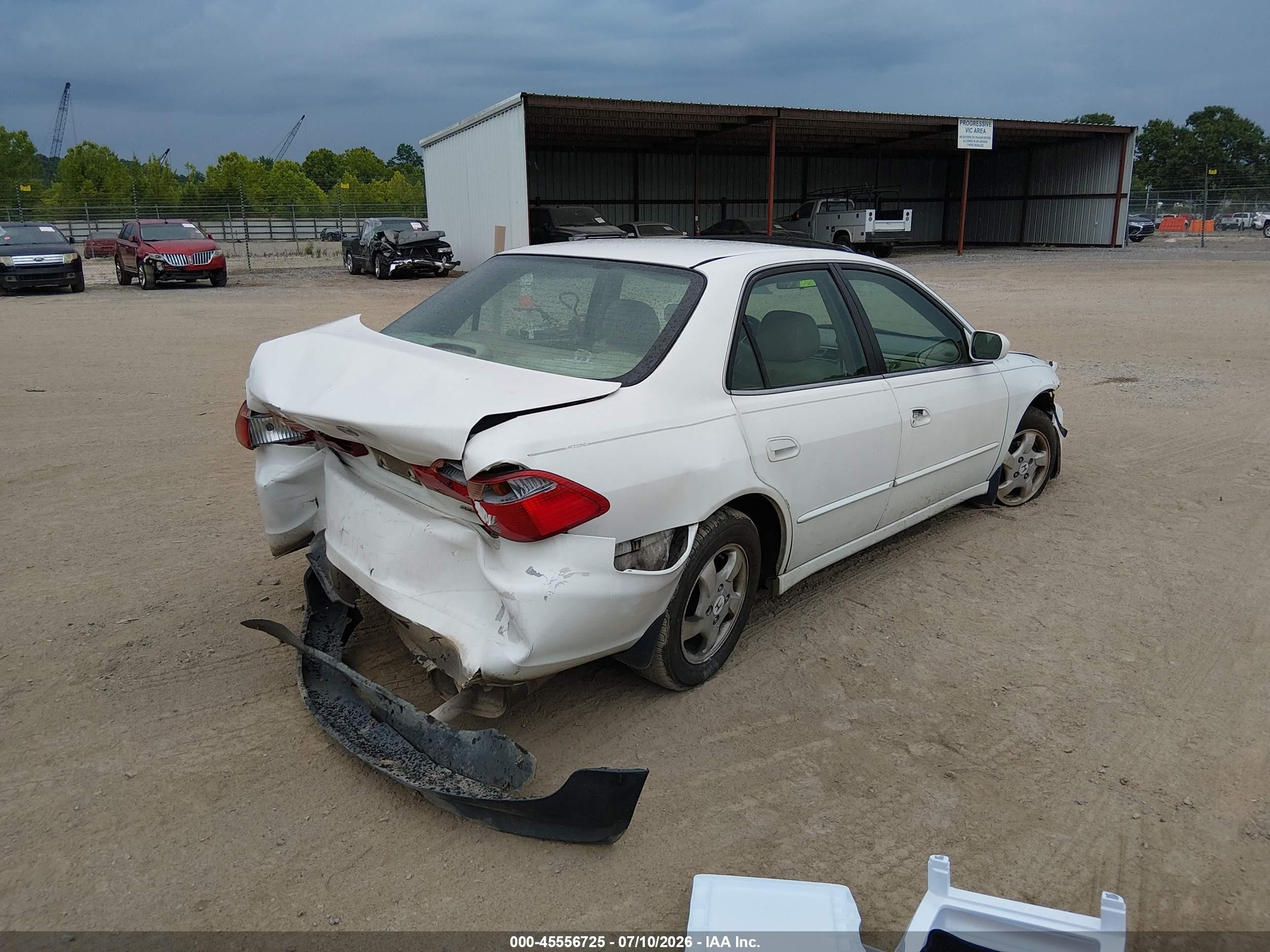 1998 Honda Accord Ex White vin: 1HGCG5659WA265058