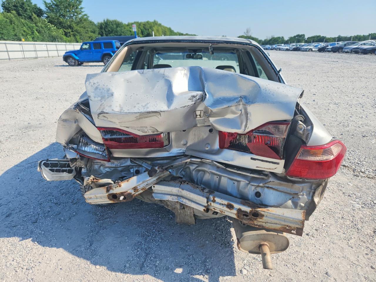 1998 Honda Accord Ex Silver vin: 1HGCG565XWA166376