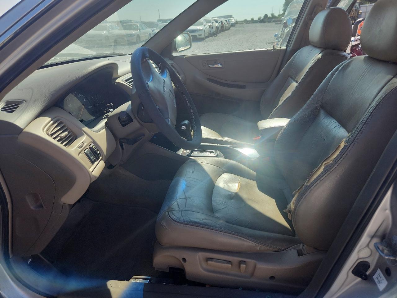 1998 Honda Accord Ex Silver vin: 1HGCG565XWA166376