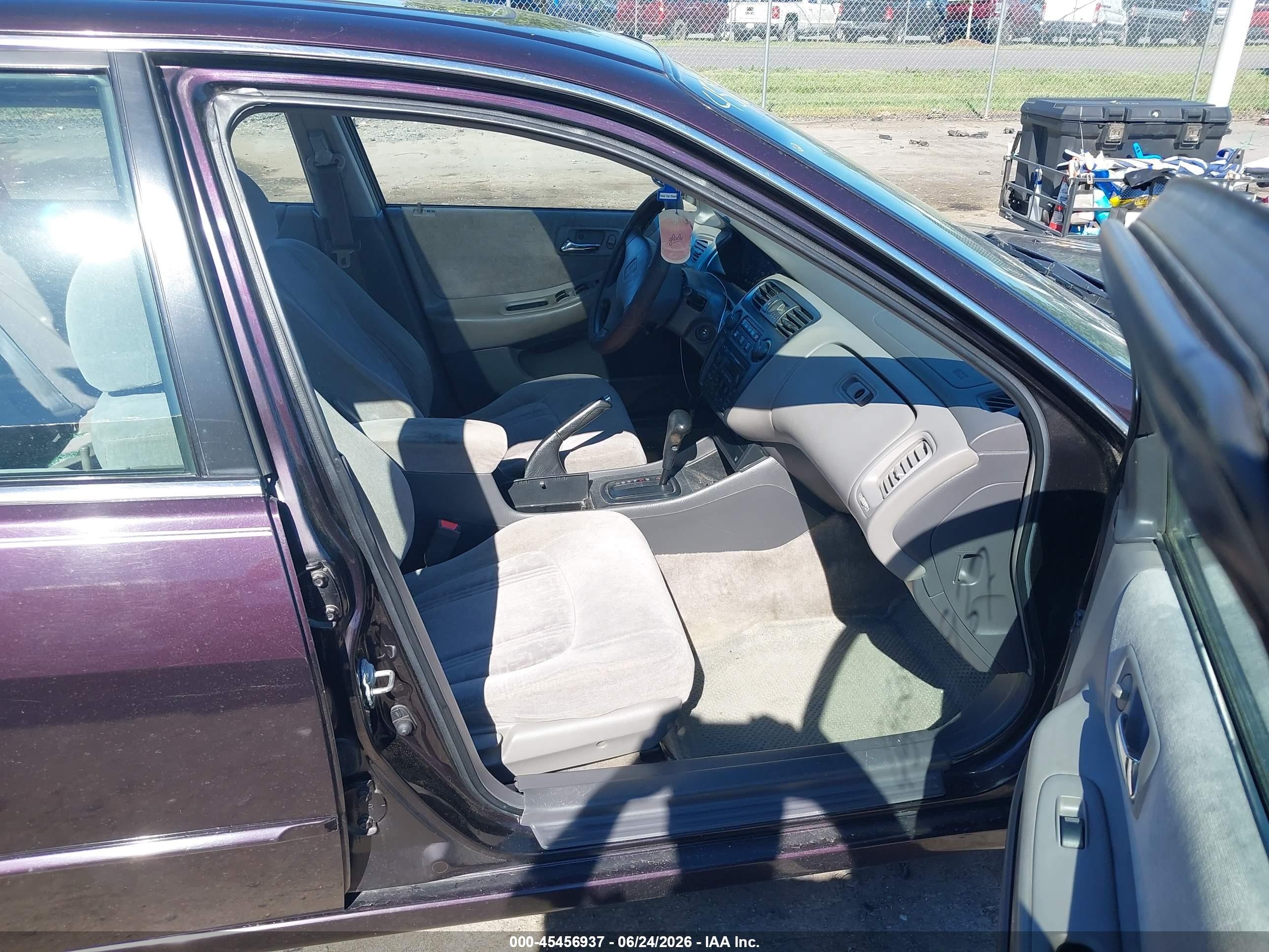 1999 Honda Accord Ex Фиолетовый vin: 1HGCG565XXA070958