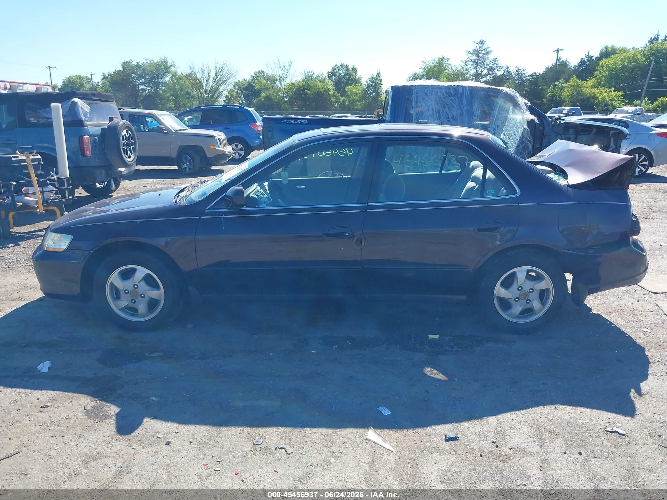 1999 Honda Accord Ex Фиолетовый vin: 1HGCG565XXA070958