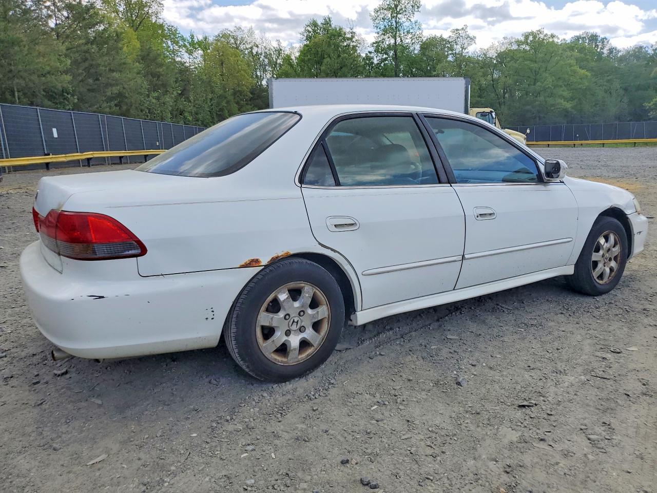 2001 Honda Accord Ex White vin: 1HGCG56601A054476