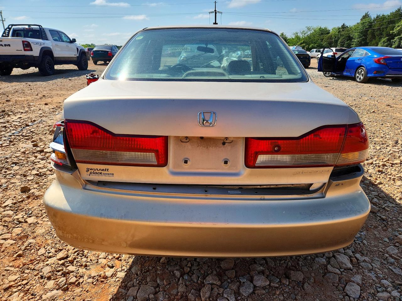 2002 Honda Accord Ex Gold vin: 1HGCG56602A025965