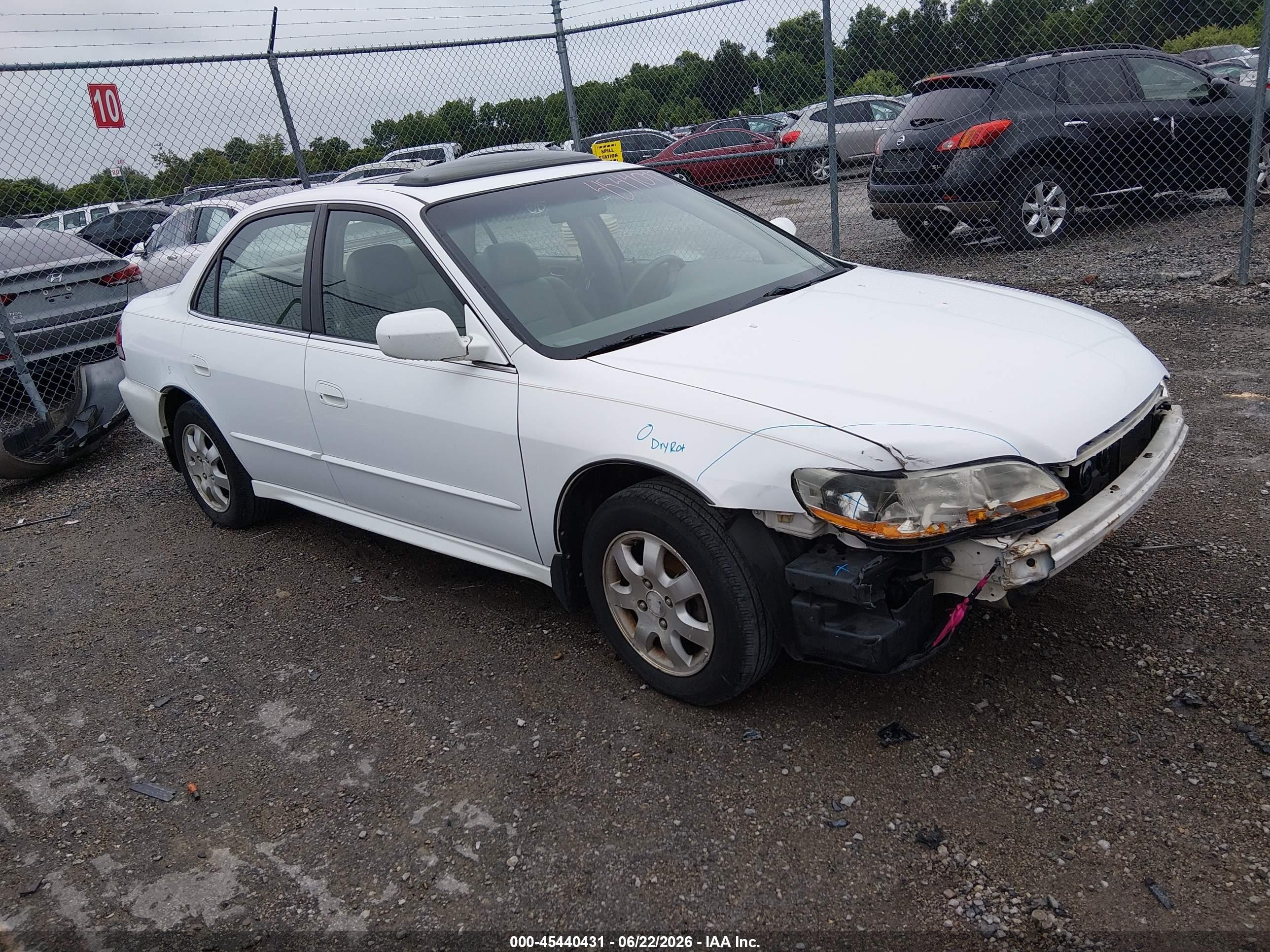 2002 Honda Accord 2.3 Ex Белый vin: 1HGCG56602A083221