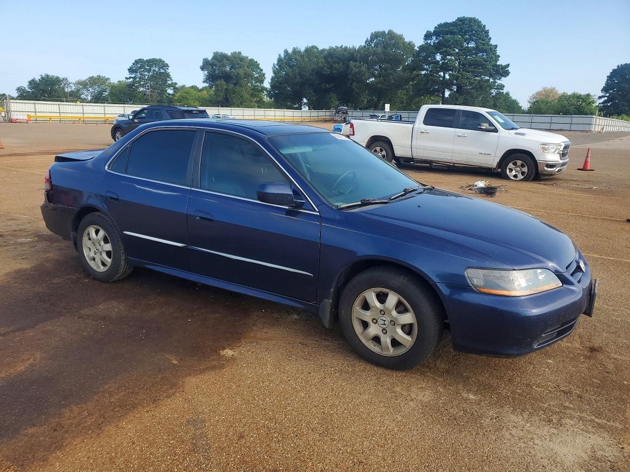 2001 Honda Accord Ex Blue vin: 1HGCG56621A012827