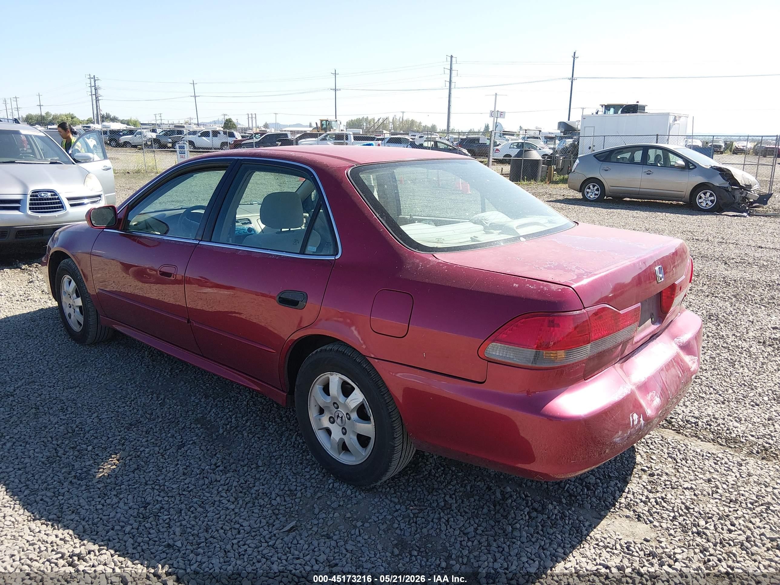 2001 Honda Accord 2.3 Ex Red vin: 1HGCG56631A003313