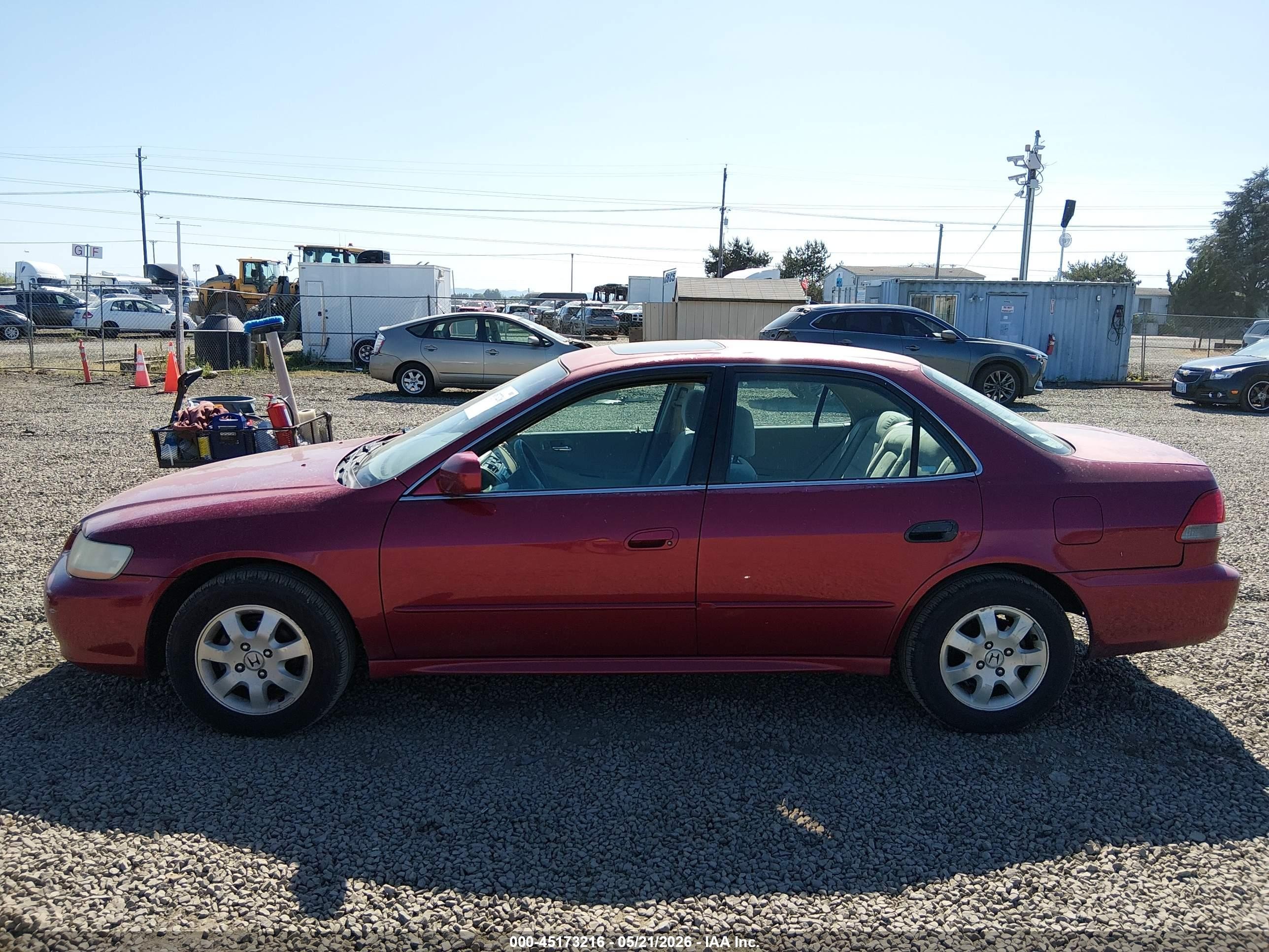 2001 Honda Accord 2.3 Ex Red vin: 1HGCG56631A003313
