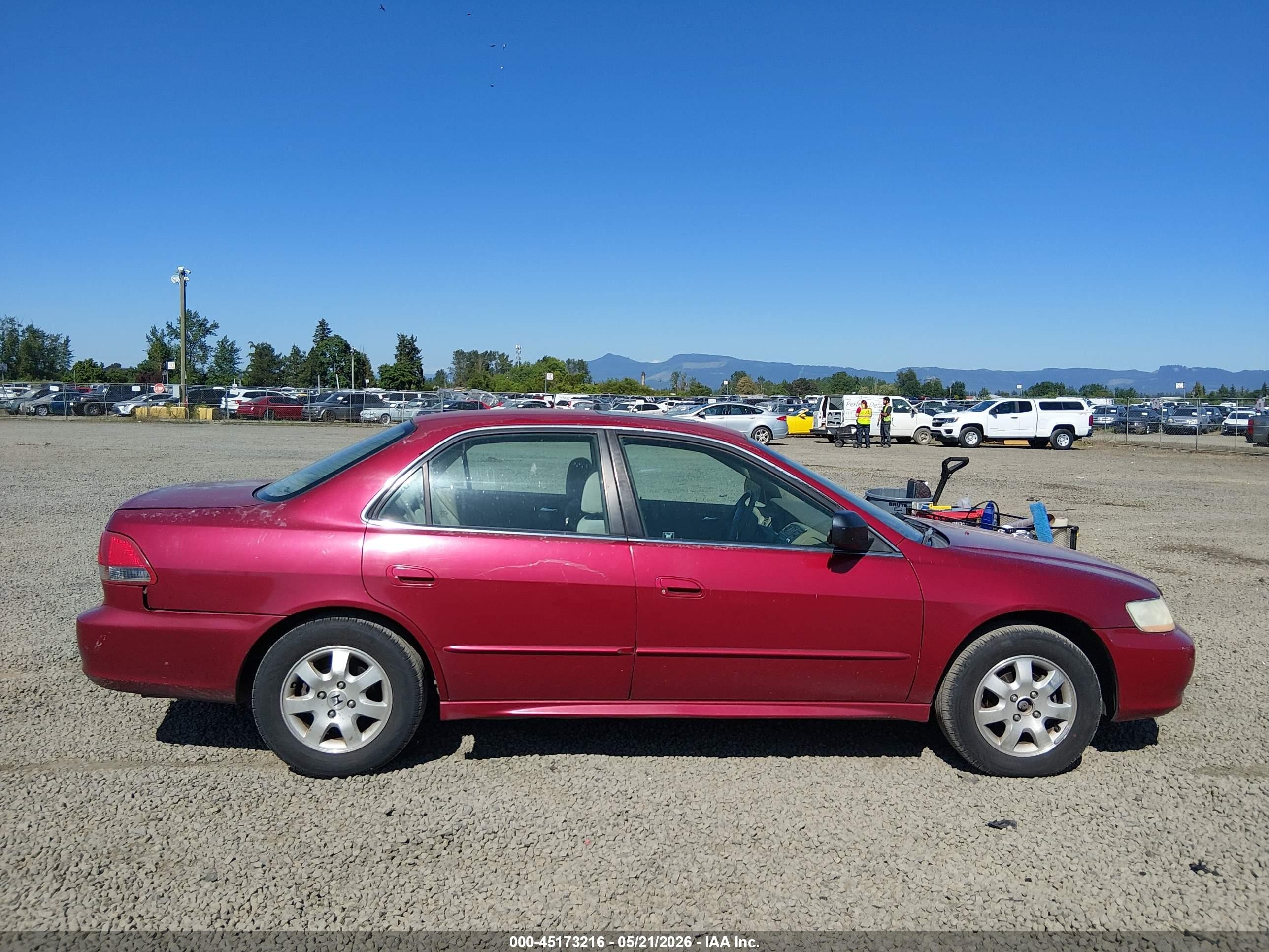 2001 Honda Accord 2.3 Ex Red vin: 1HGCG56631A003313