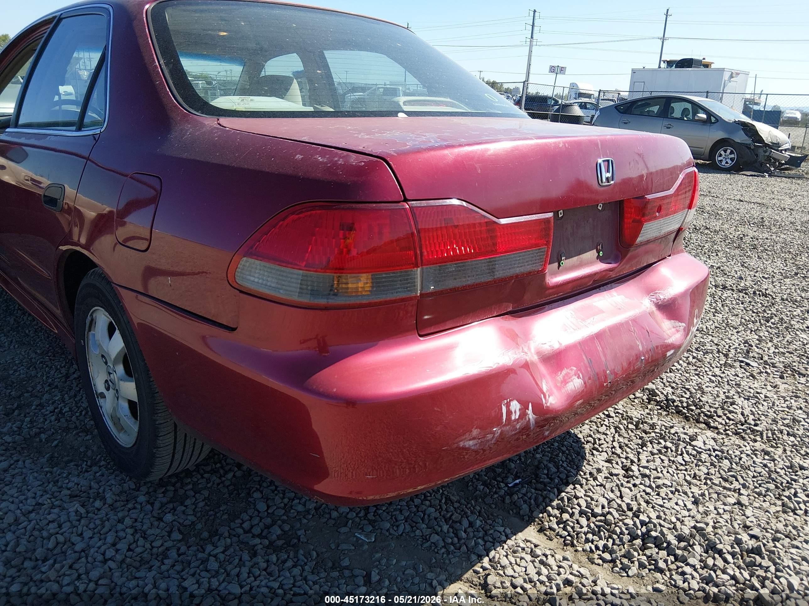 2001 Honda Accord 2.3 Ex Red vin: 1HGCG56631A003313