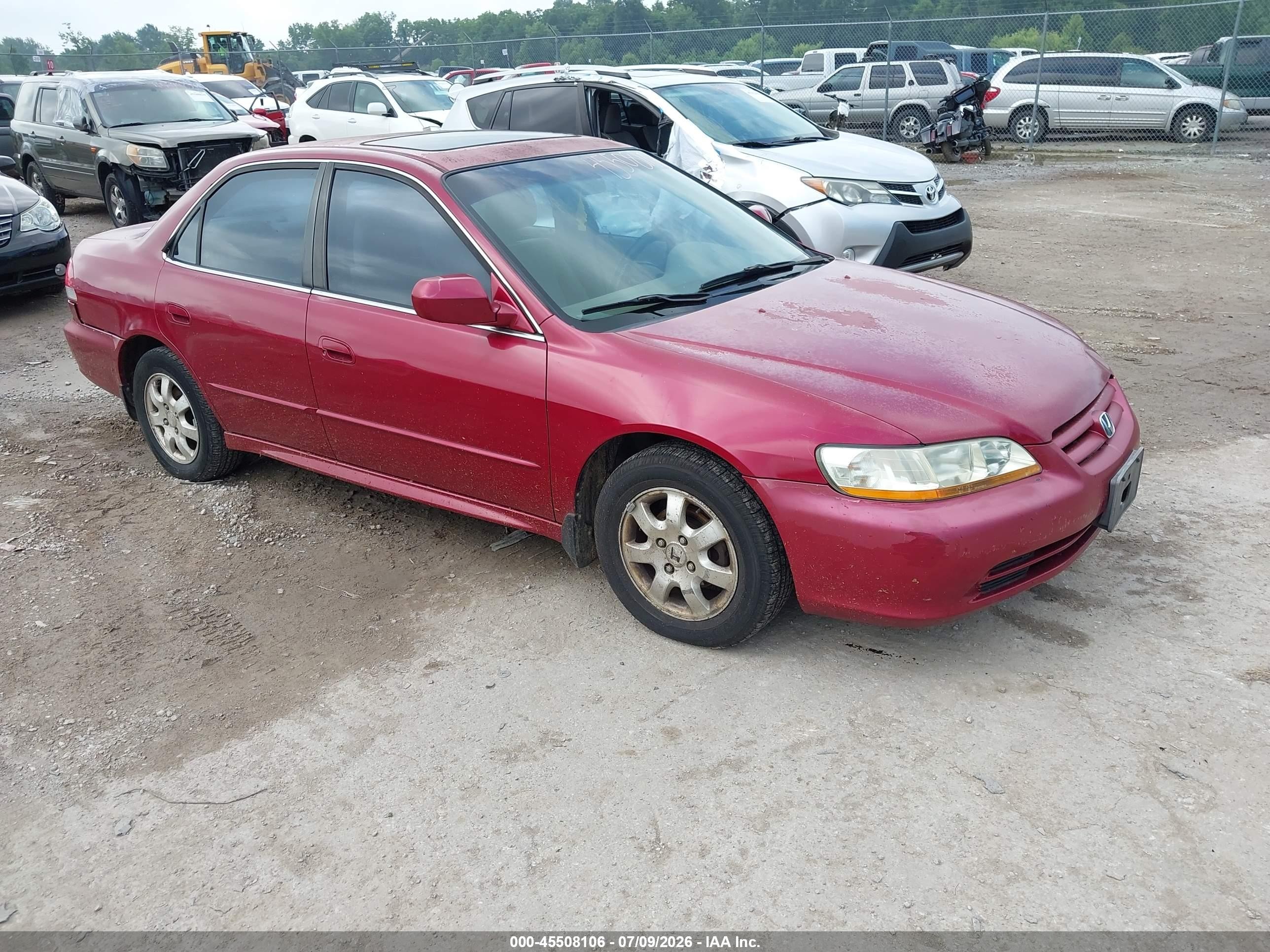 2002 Honda Accord 2.3 Ex Красный vin: 1HGCG566328083293