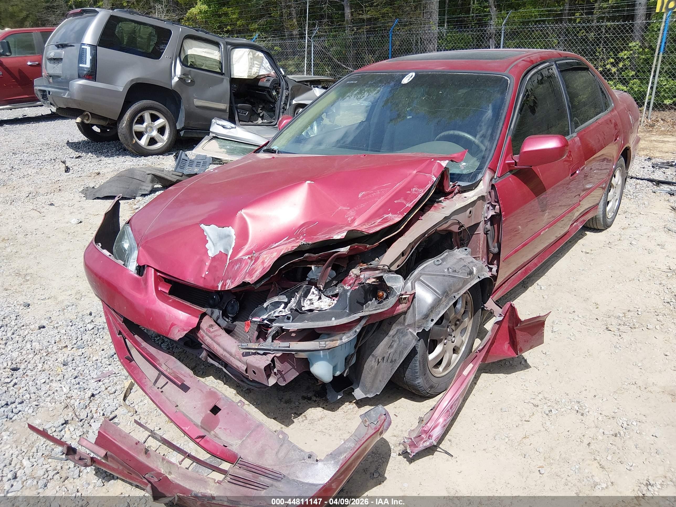2002 Honda Accord 2.3 Ex Красный vin: 1HGCG56632A083861