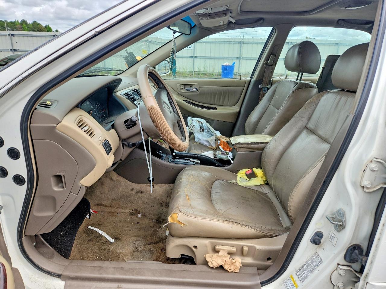 2000 Honda Accord Ex White vin: 1HGCG5664YA052790