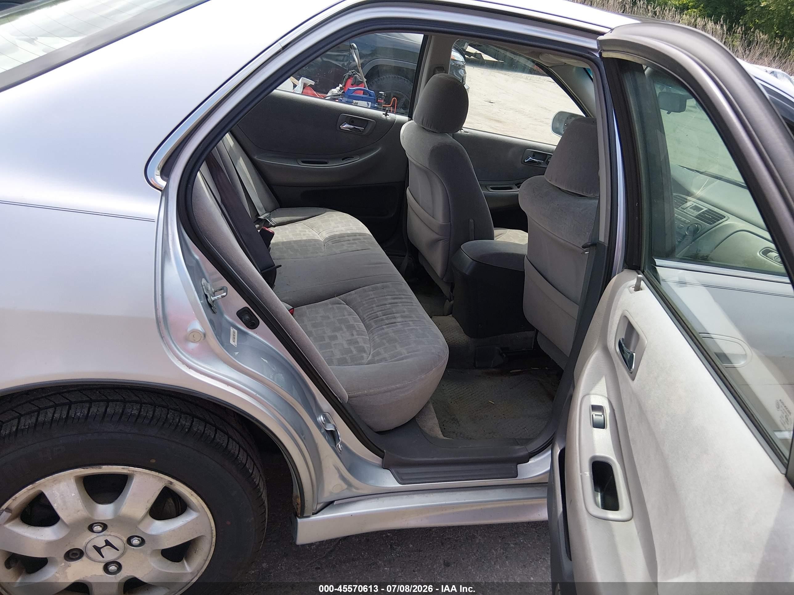 2002 Honda Accord 2.3 Ex Silver vin: 1HGCG56672A150526